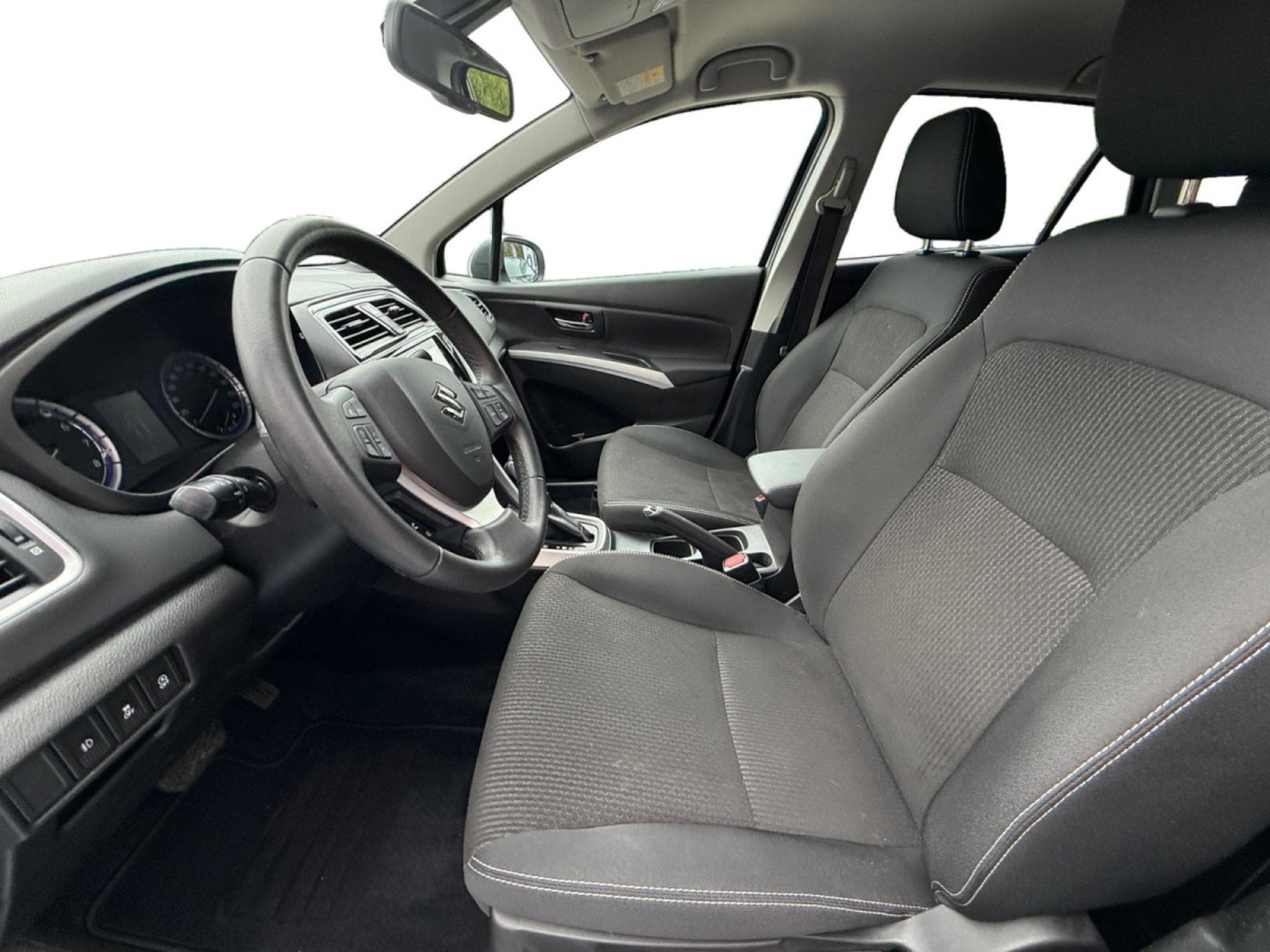 Suzuki S-Cross 1.4 Turbo Boosterjet GLX (2019) - Foto 8