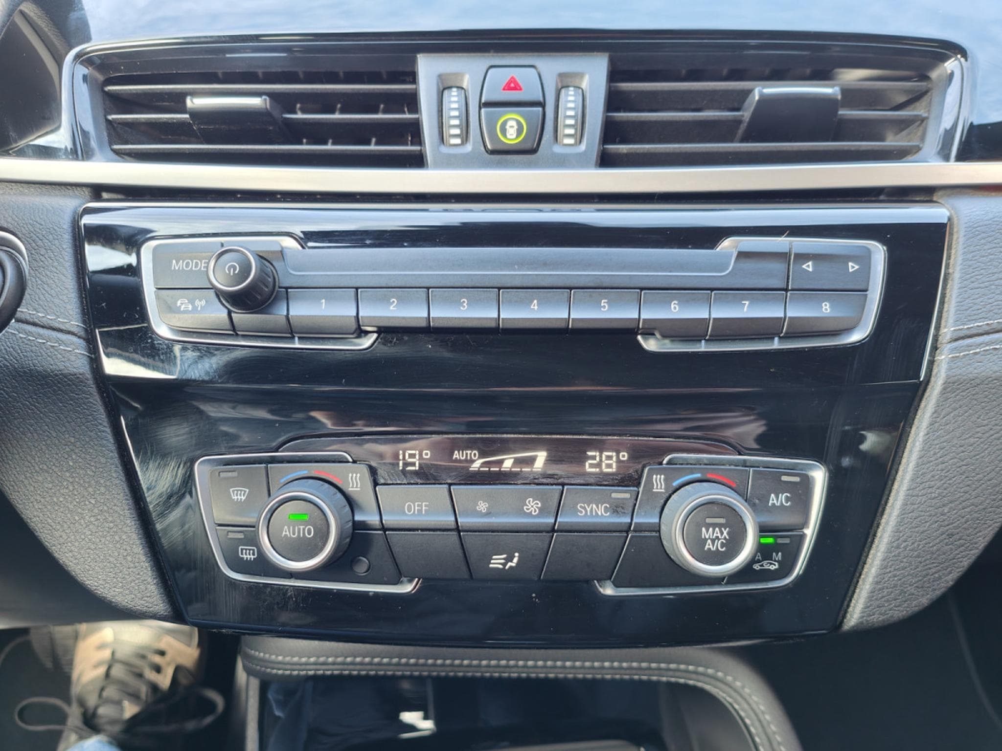 BMW X1 SDRIVE18iA PACK M TOIT PANO OUVRANT GPS CUIR (2021) - Foto 16