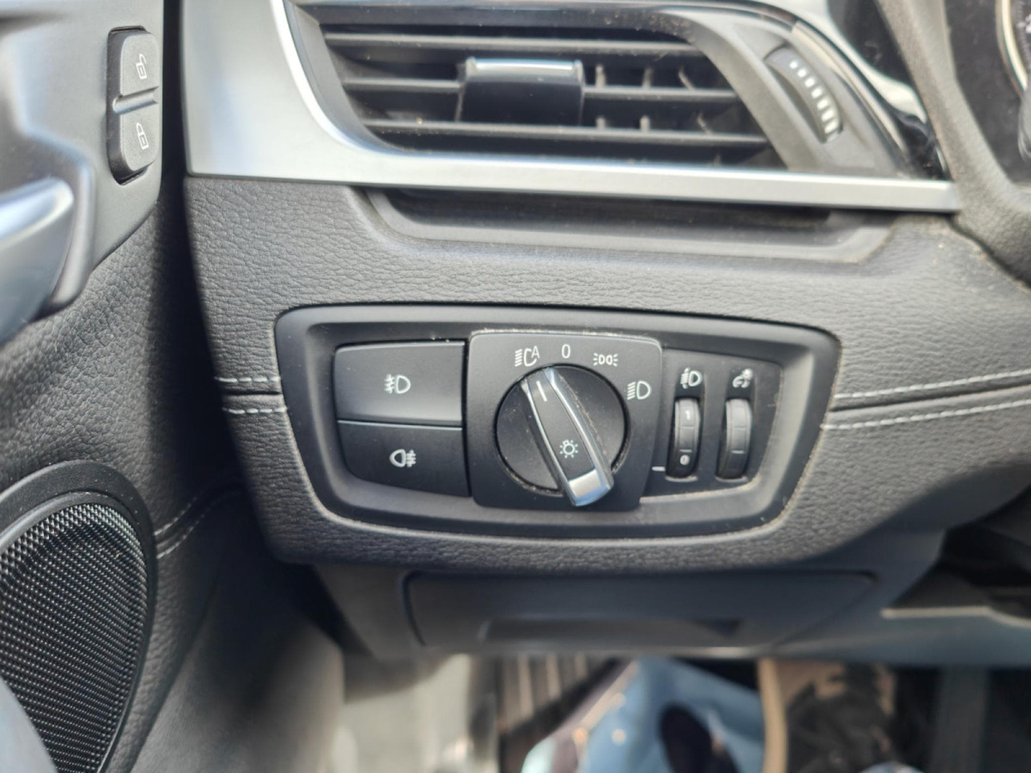BMW X1 SDRIVE18iA PACK M TOIT PANO OUVRANT GPS CUIR (2021) - Foto 20