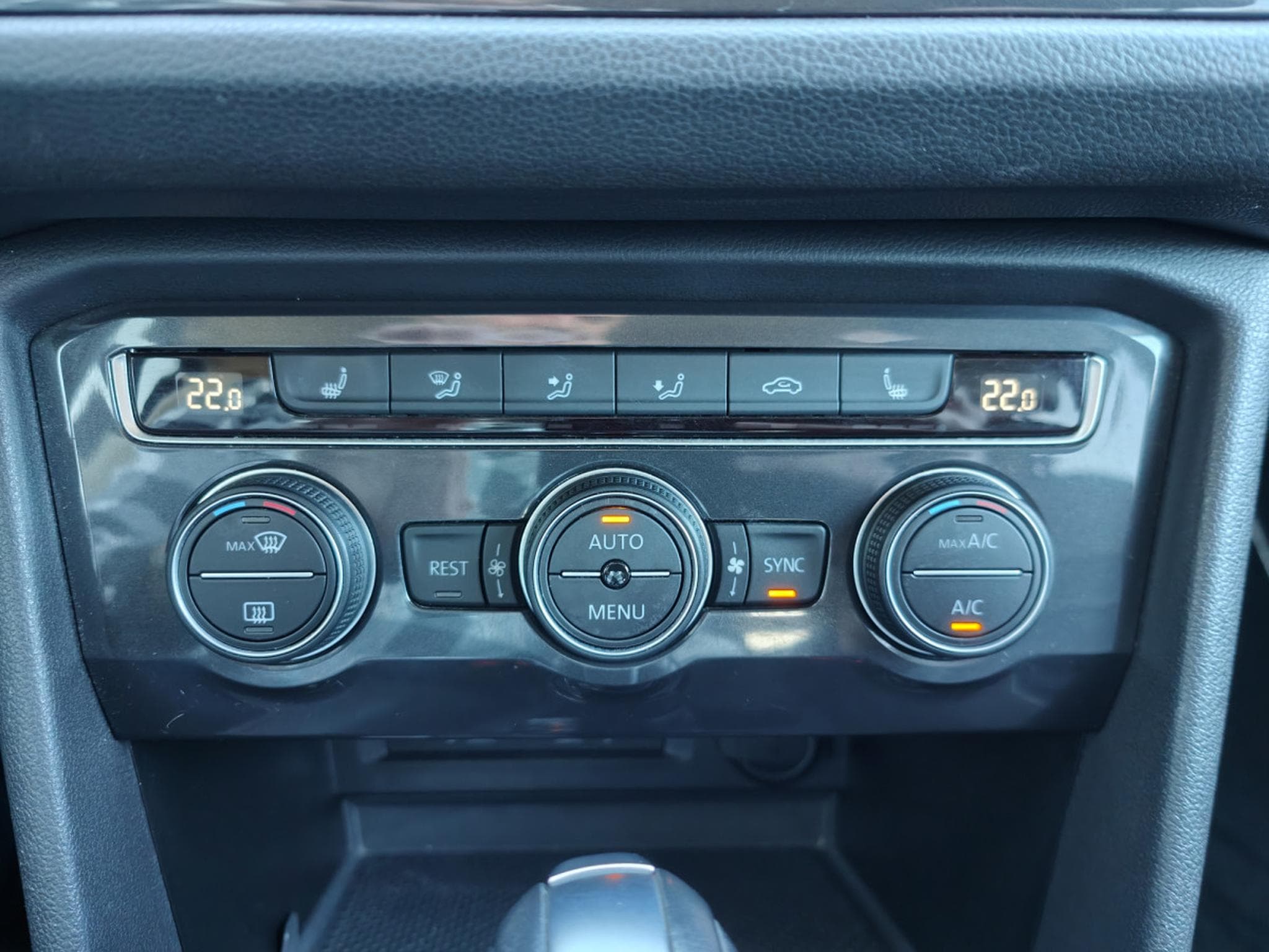 VW Tiguan 2.0 TDI DSG 4MOTION TOIT PANO CUIR CARPLAY (2021) - Foto 14