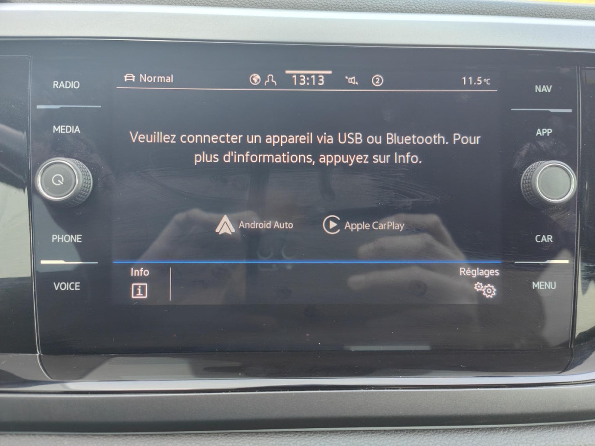 VW Taigo 1.0 TSI DSG R-LINE CARPLAY CAMERA LED GPS (2023) - Foto 15