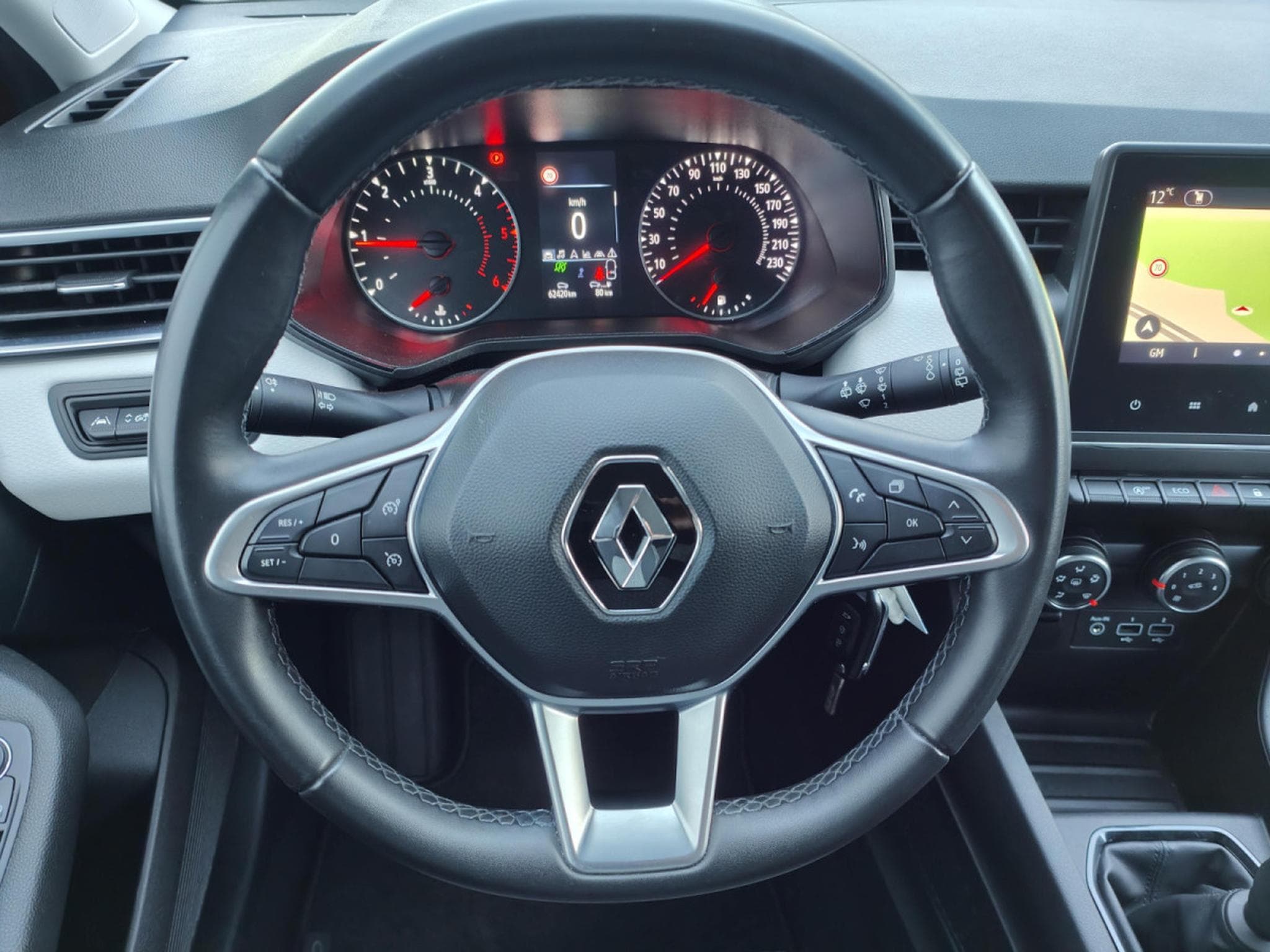 Renault Clio 1.5 DCI LIMITED GPS CLIM LED CRUISE ATTELAGE (2022) - Photo 13