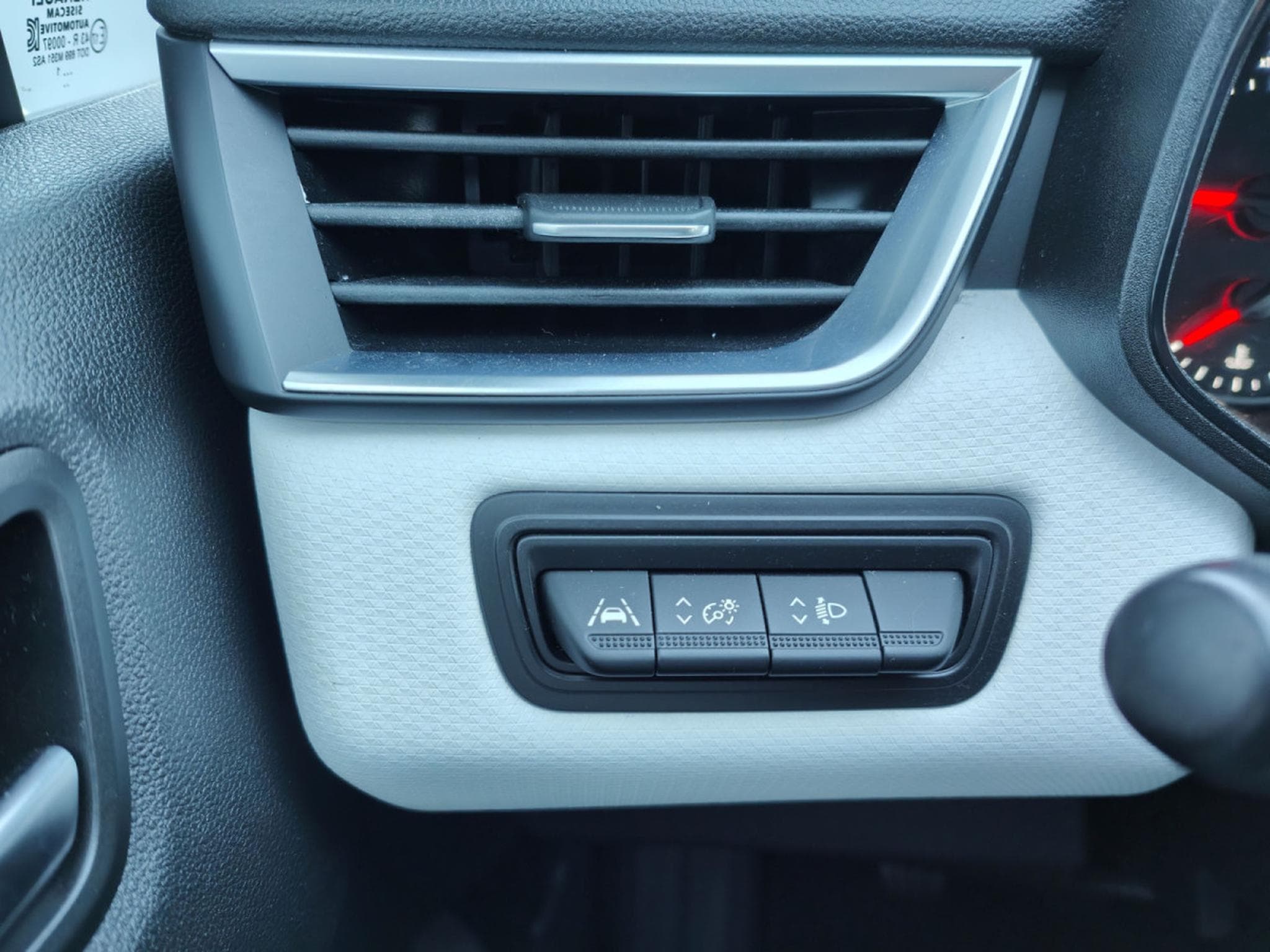 Renault Clio 1.5 DCI LIMITED GPS CLIM LED CRUISE ATTELAGE (2022) - Photo 18