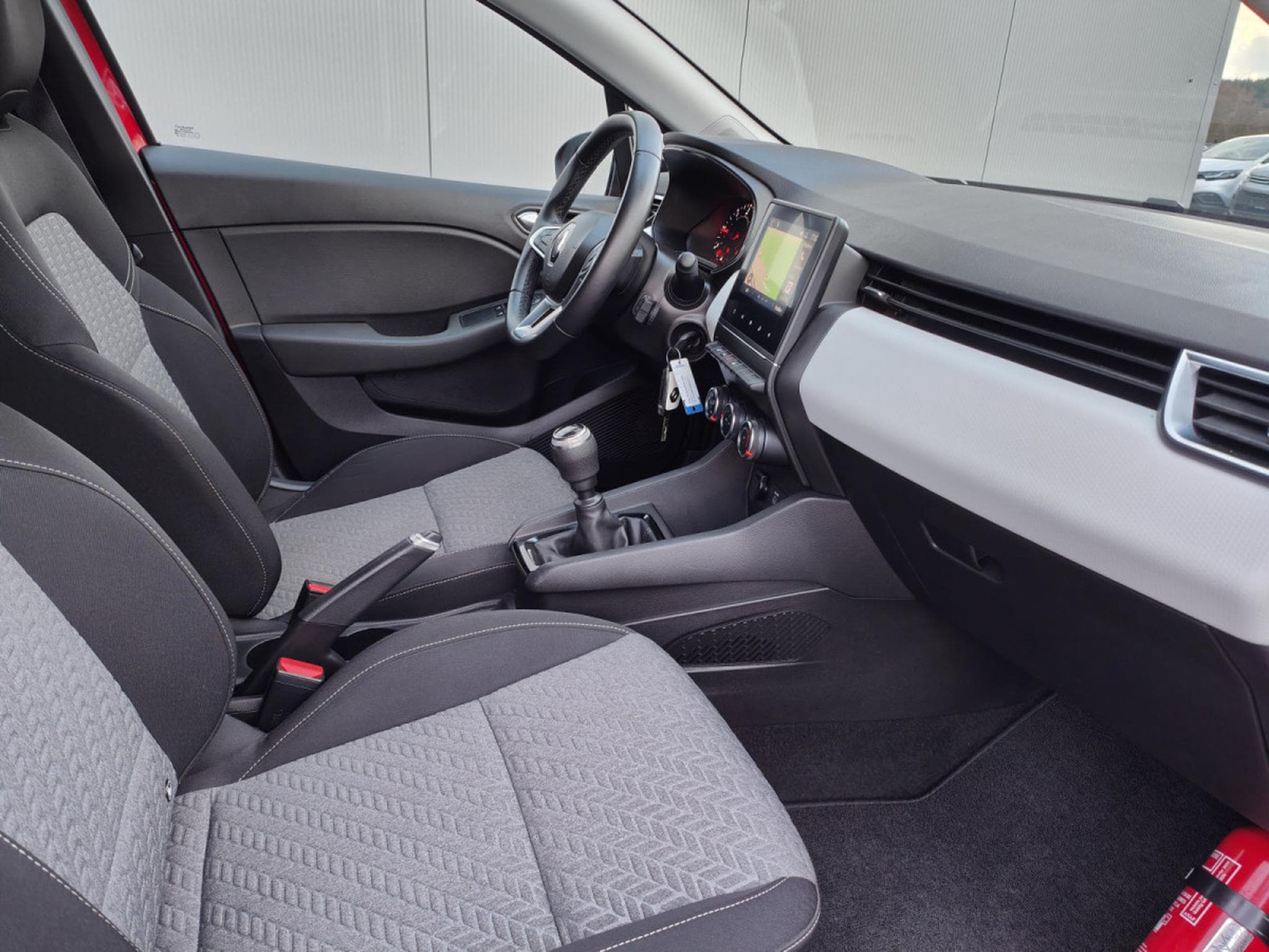 Renault Clio 1.5 DCI LIMITED GPS CLIM LED CRUISE ATTELAGE (2022) - Photo 7