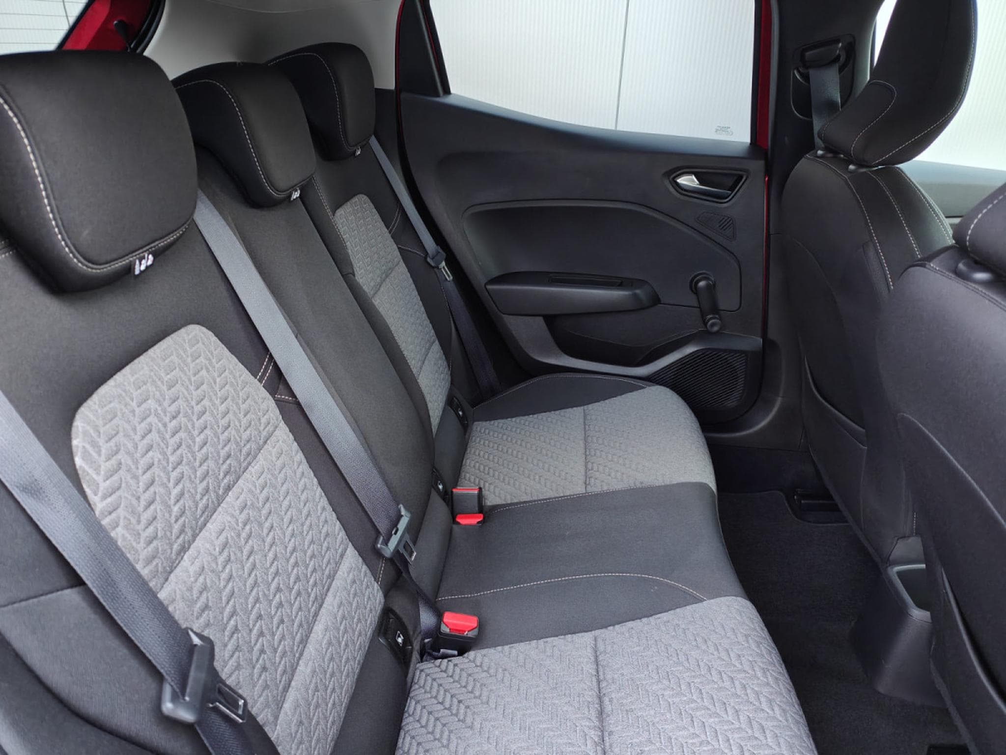 Renault Clio 1.5 DCI LIMITED GPS CLIM LED CRUISE ATTELAGE (2022) - Photo 9