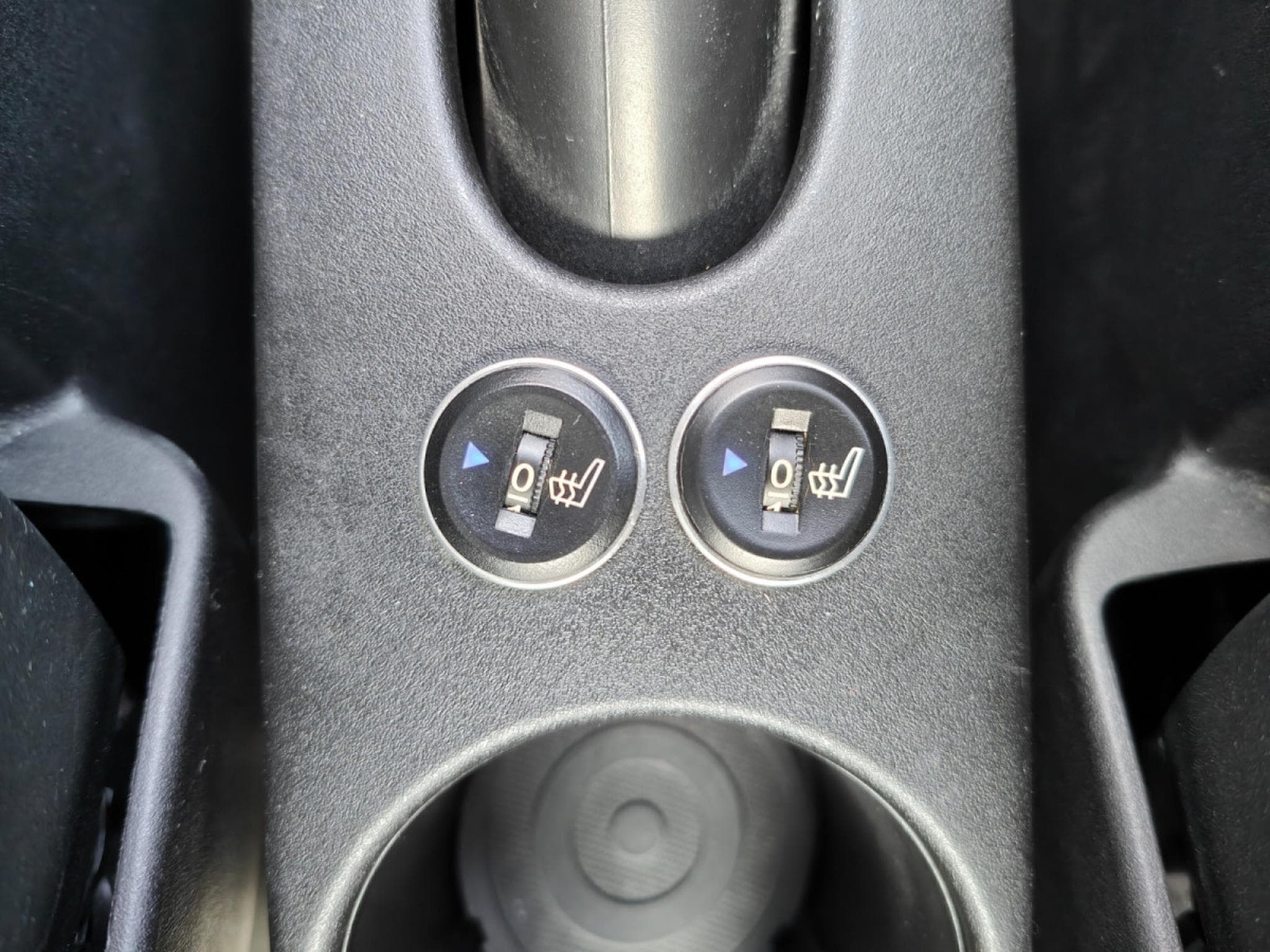 Fiat 500 1.2 MULTIJET GPS SIEGES CHAUFFANTS TOIT PANO CRUISE (2019) - Foto 24