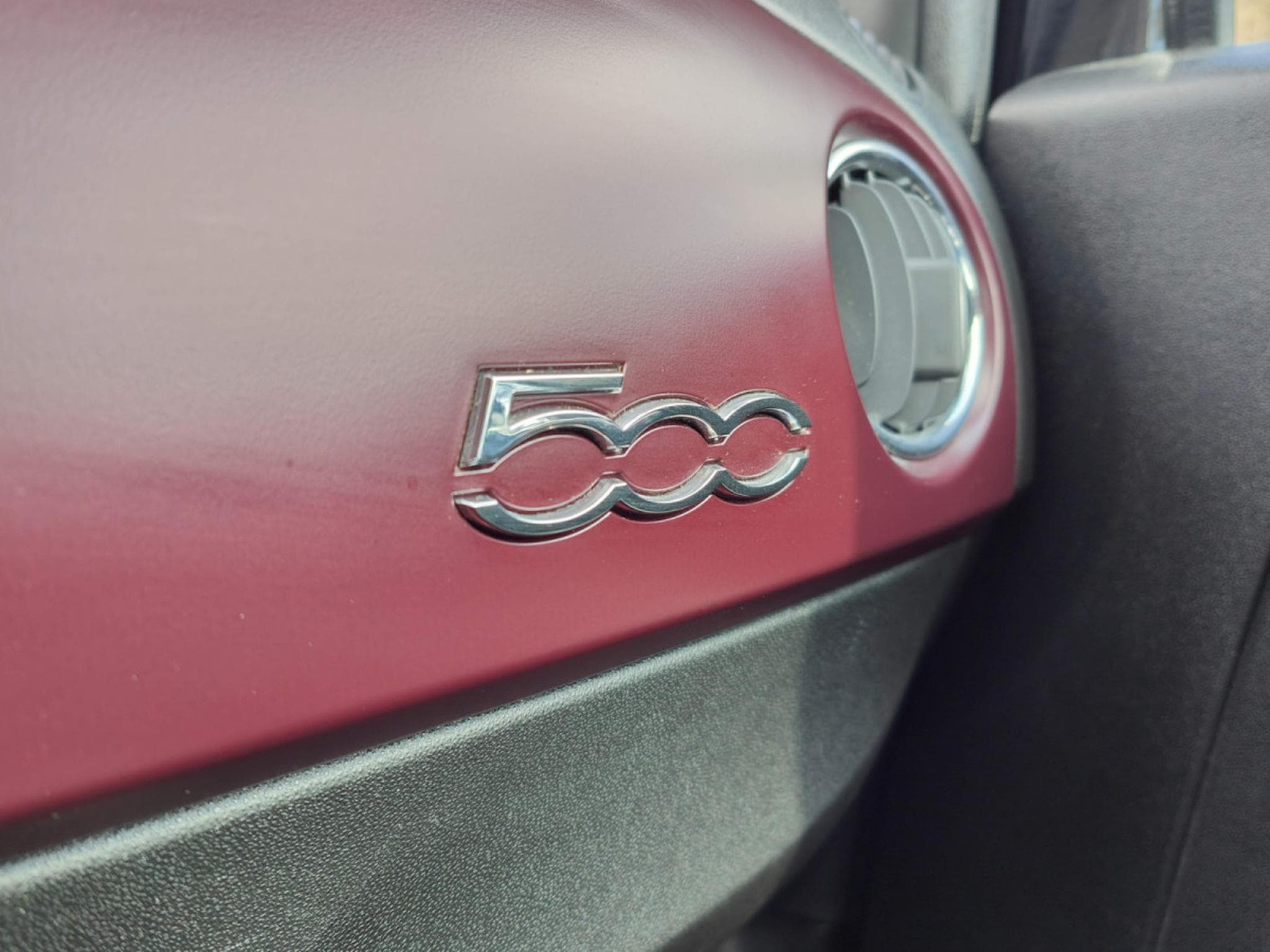 Fiat 500 1.2 MULTIJET GPS SIEGES CHAUFFANTS TOIT PANO CRUISE (2019) - Foto 26