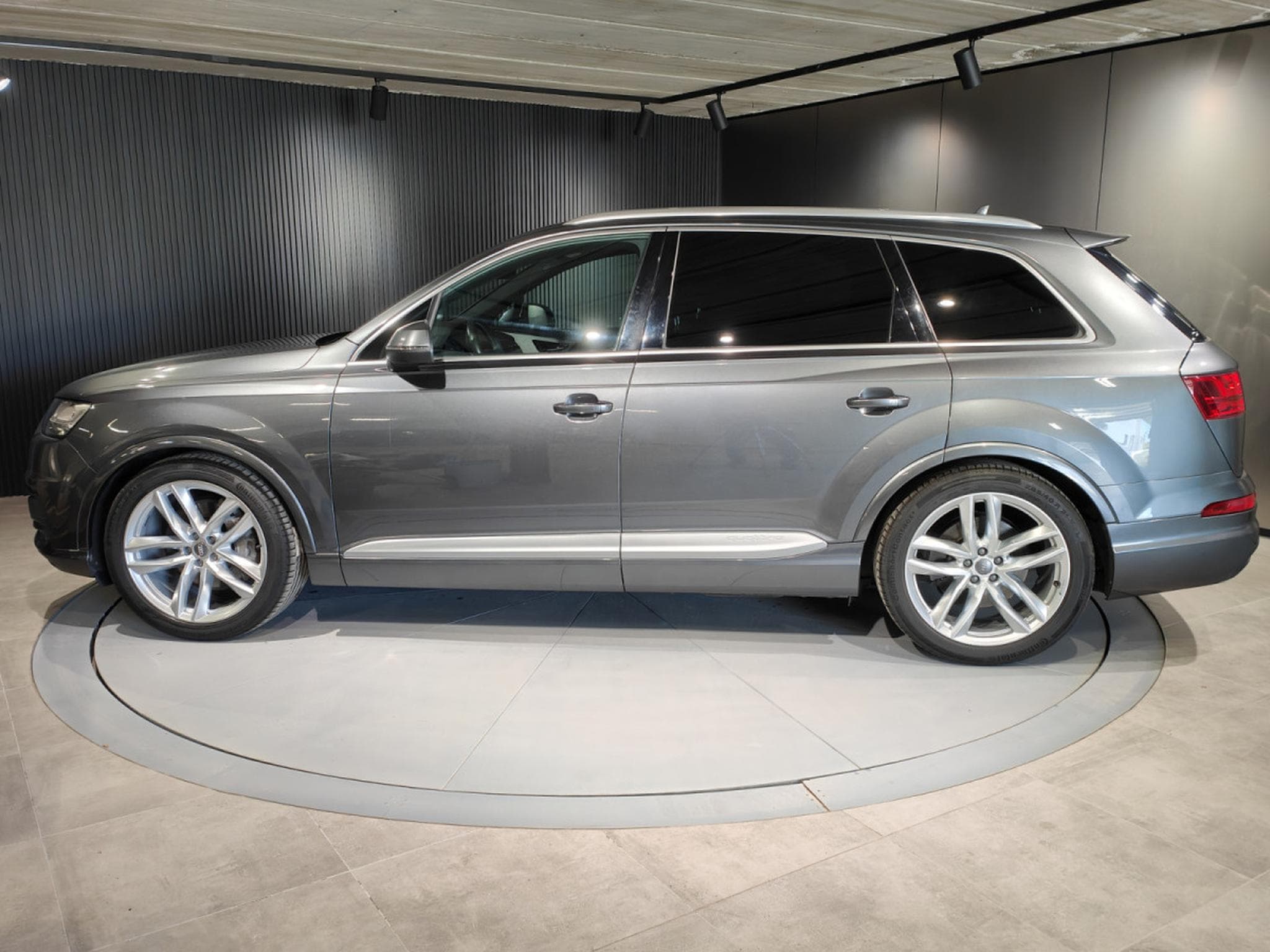 Audi Q7 3.0 TDI QUATTRO TIPTRONIC S-LINE 7 PLACES TOIT OUV CARPLAY (2019) - Foto 5