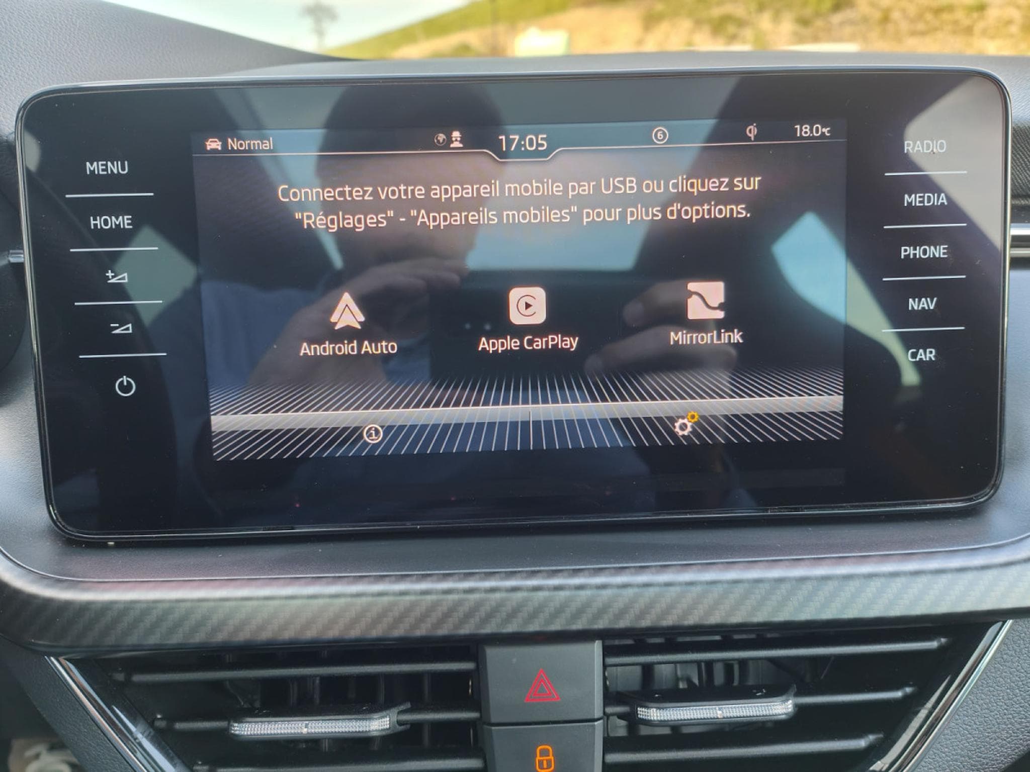 Skoda Kamiq 1.5 TSI DSG MONTE CARLO GPS CAMERA CARPLAY TOIT PANO (2022) - Photo 24