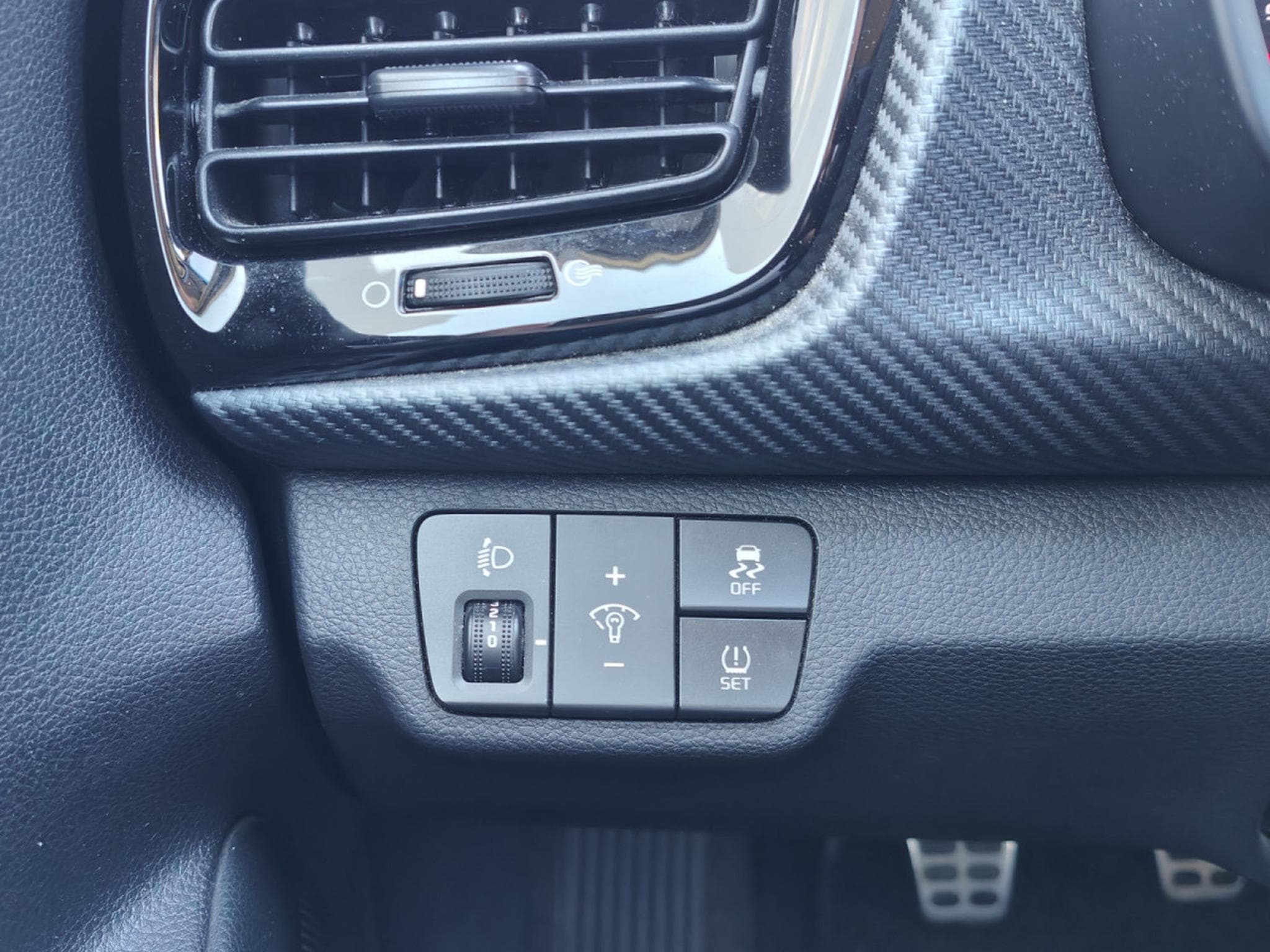 Kia Rio 1.0 T-GDI GT-LINE CLIM SIEGES + VOLANT CHAUFF CARPLAY (2019) - Foto 24