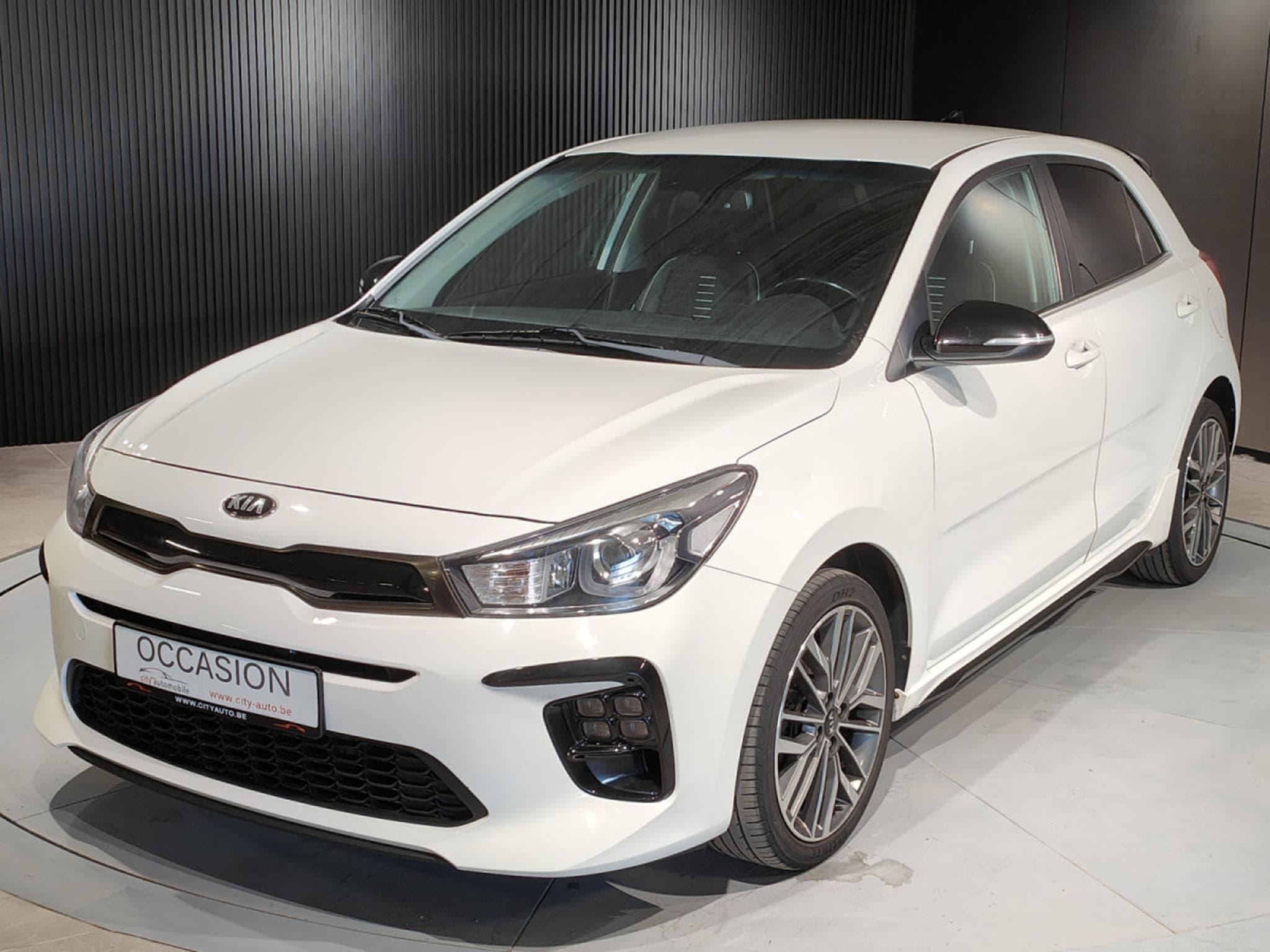Kia Rio 1.0 T-GDI GT-LINE CLIM SIEGES + VOLANT CHAUFF CARPLAY (2019) - Foto 6