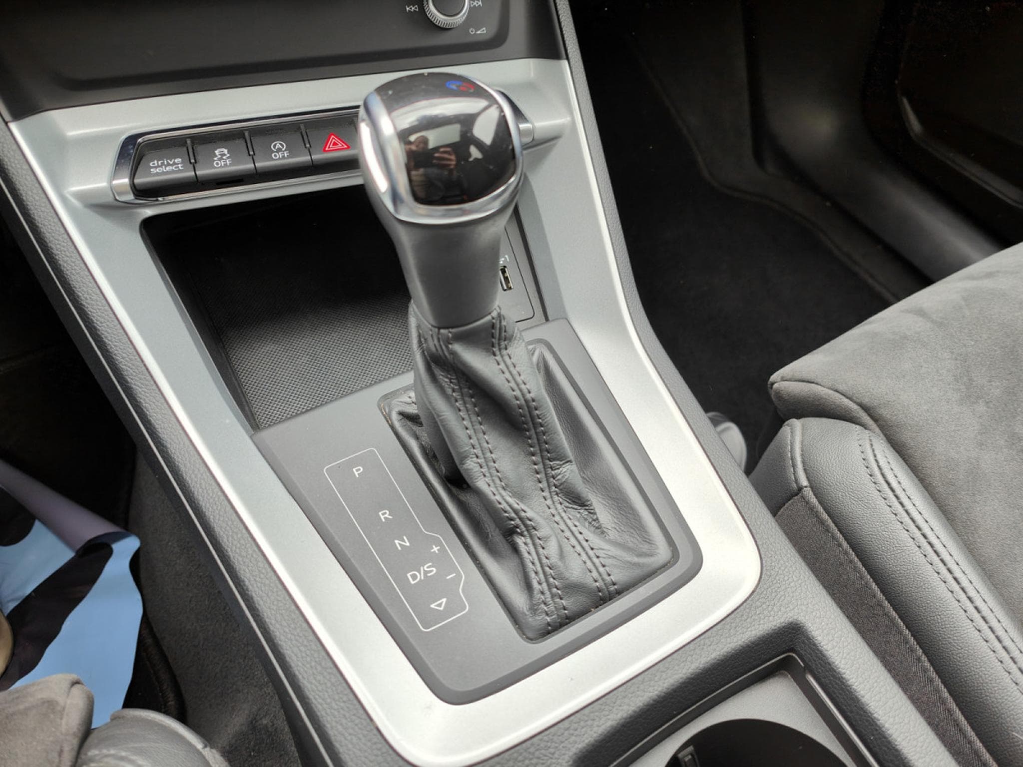 Audi Q3 Q3 SPORTBACK 35 TDI S-LINE S-TRONIC TOIT OUVRANT CARPLAY (2020) - Foto 15