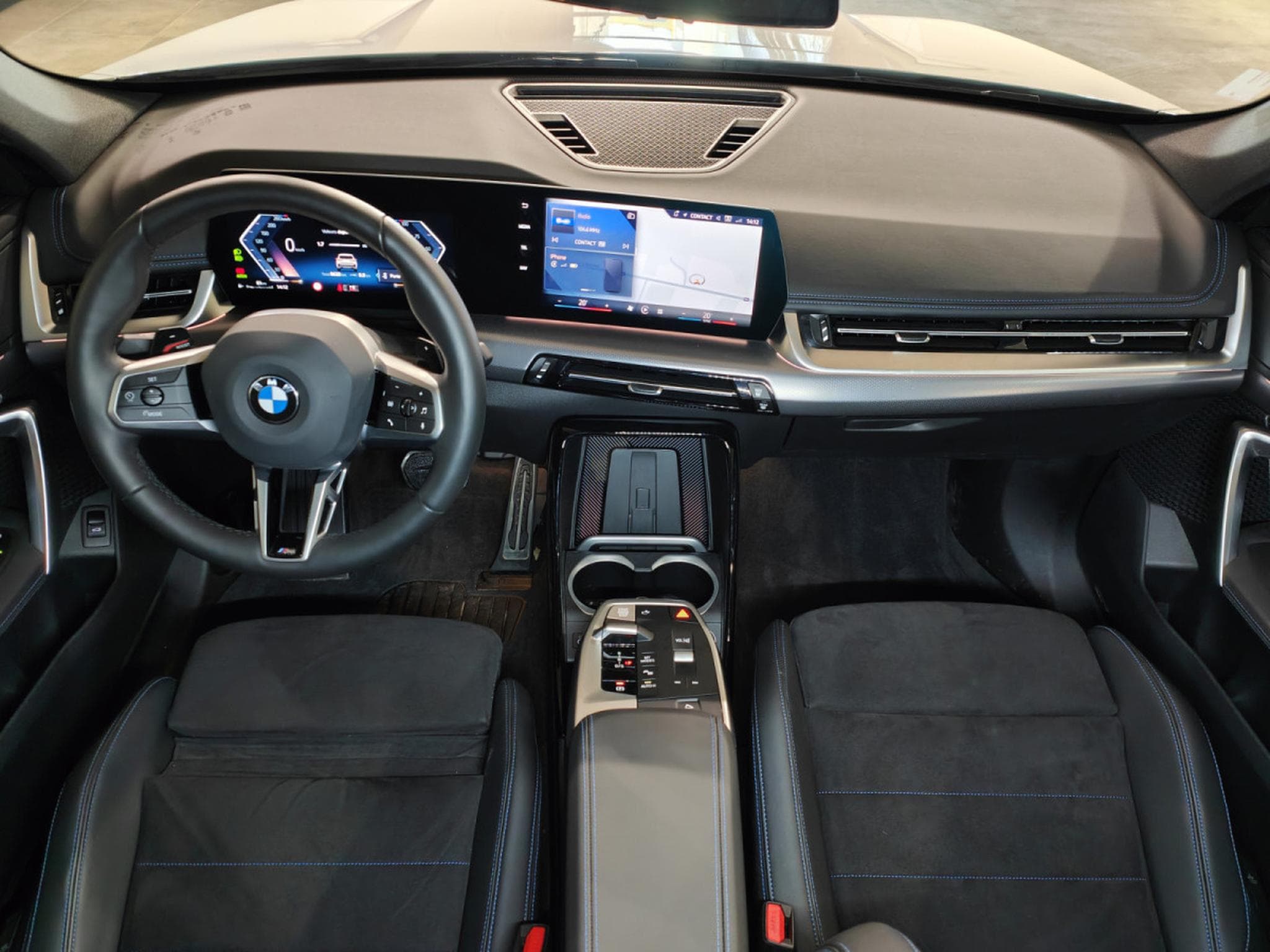 BMW X1 X1 sDrive18d PACK M CAMERA GPS CARPLAY (2025) - Photo 12