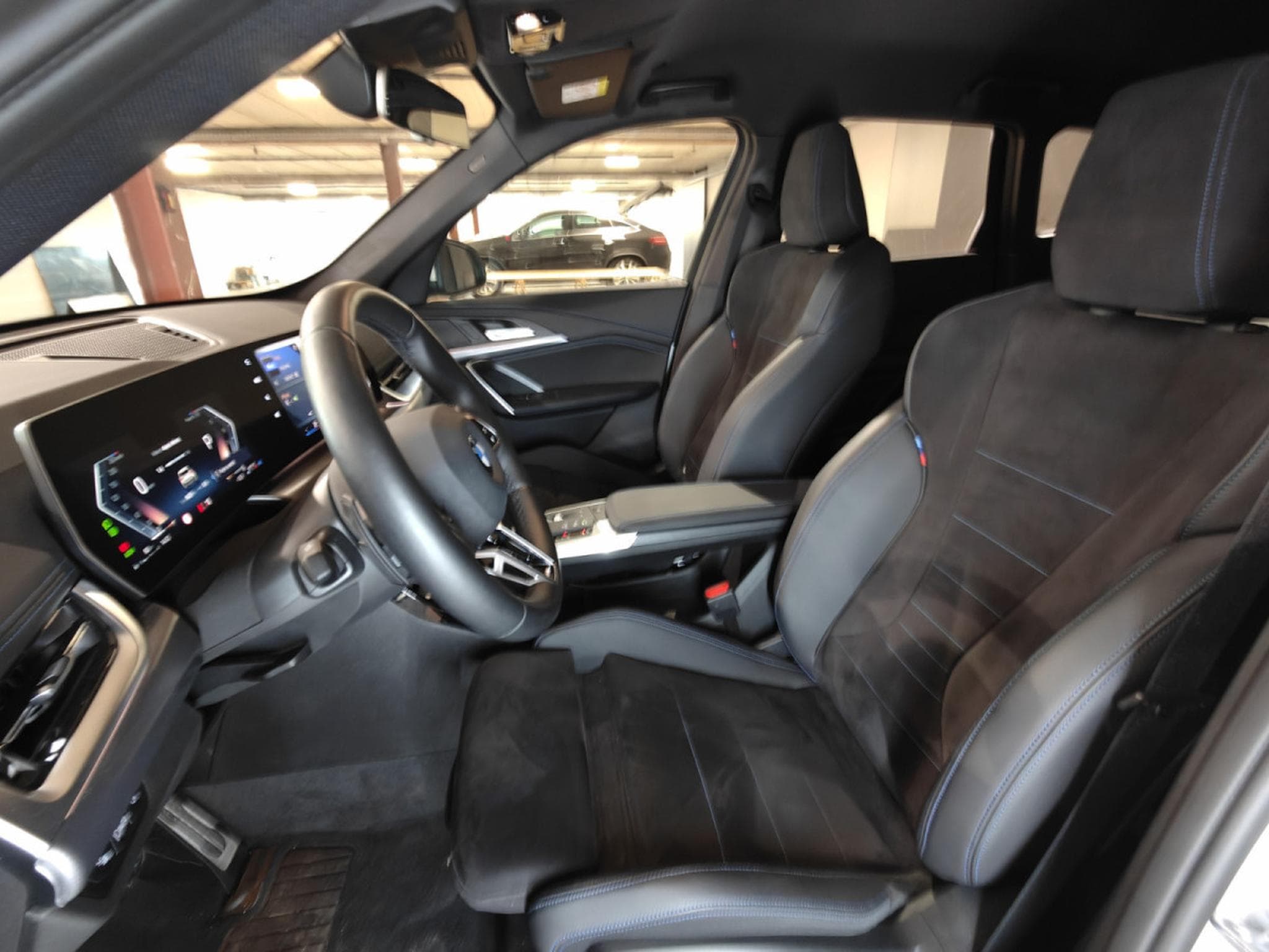 BMW X1 X1 sDrive18d PACK M CAMERA GPS CARPLAY (2025) - Photo 13