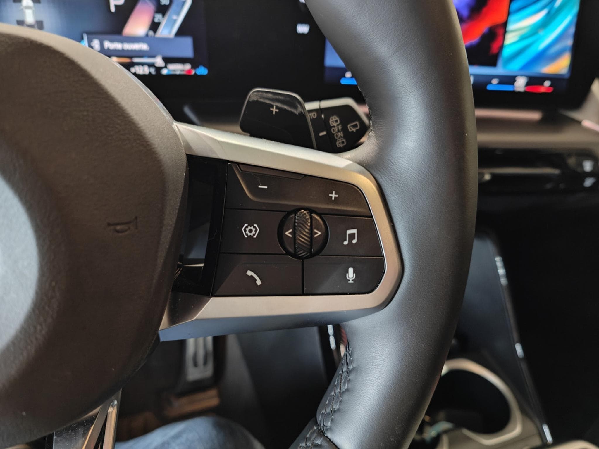 BMW X1 X1 sDrive18d PACK M CAMERA GPS CARPLAY (2025) - Photo 19