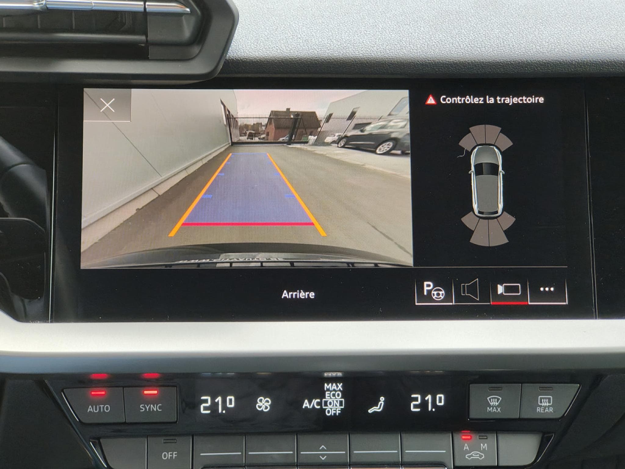 Audi A3 35 TDI S TRONIC GPS CARPLAY CAMERA APS AV/AR (2020) - Photo 15