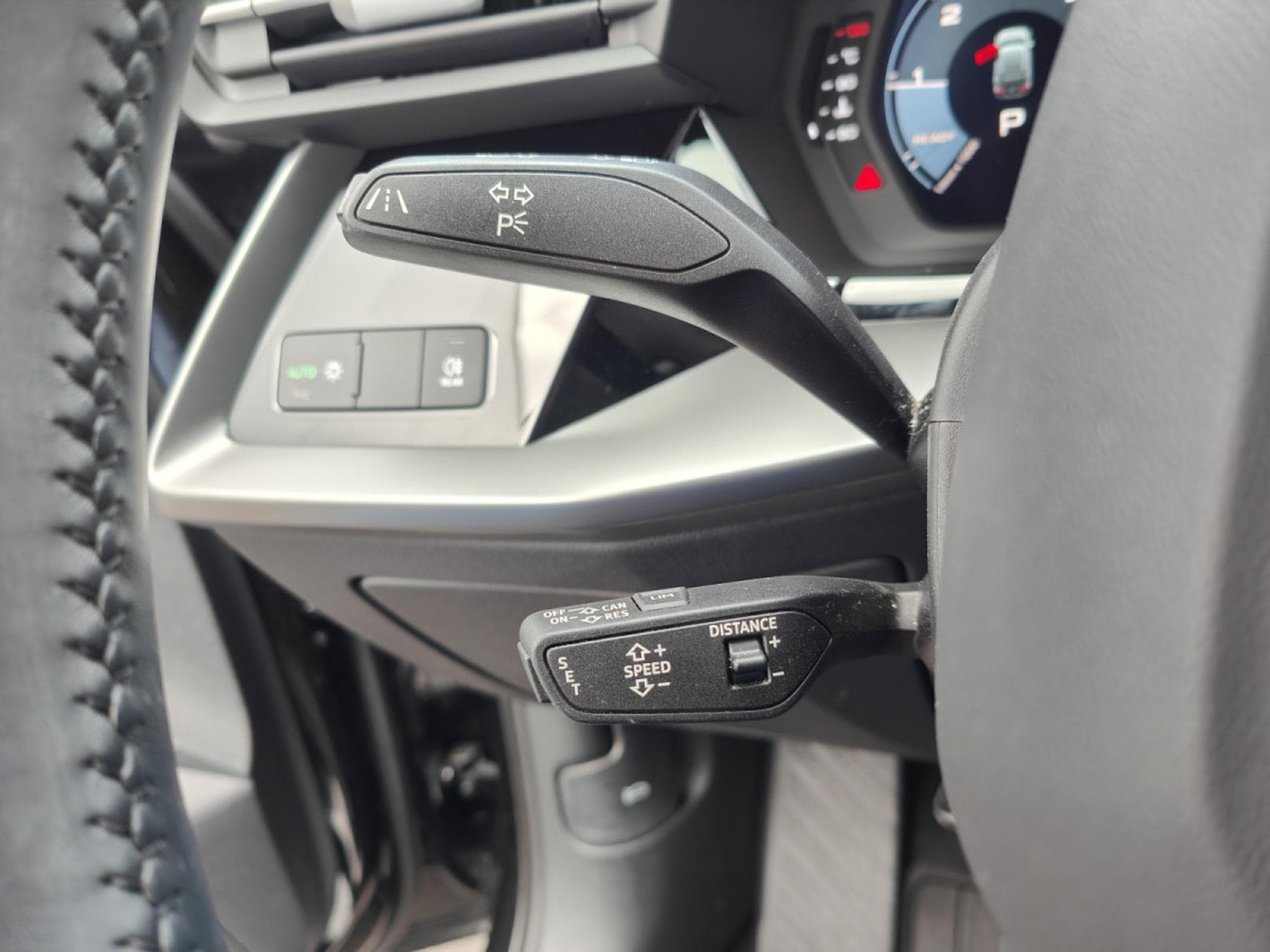 Audi A3 35 TDI S TRONIC GPS CARPLAY CAMERA APS AV/AR (2020) - Photo 19