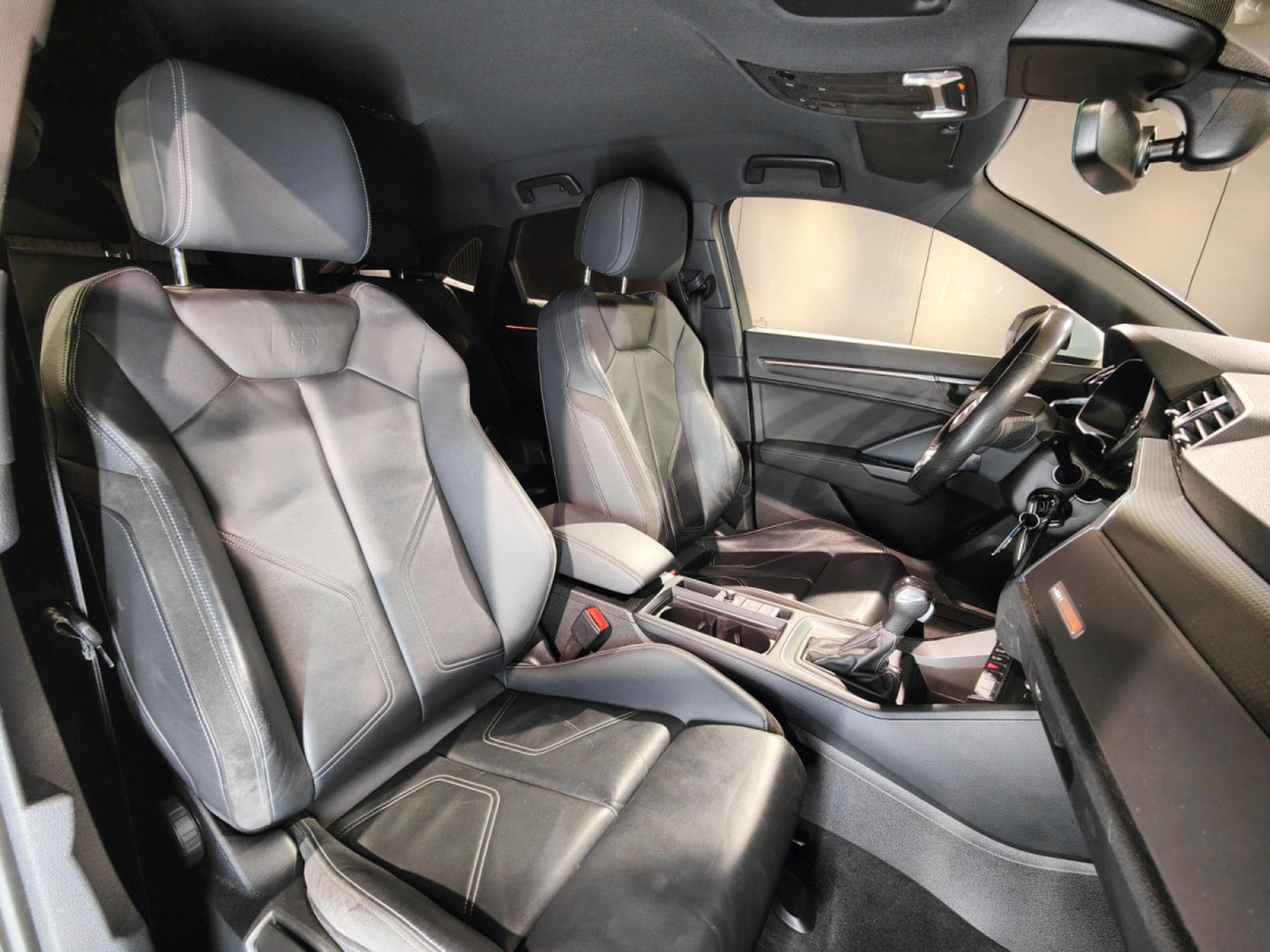 Audi Q3 SPORTBACK 35 TDI S-TRONIC S LINE CAMERA CUIR CARPLAY SIEGES (2021) - Photo 8