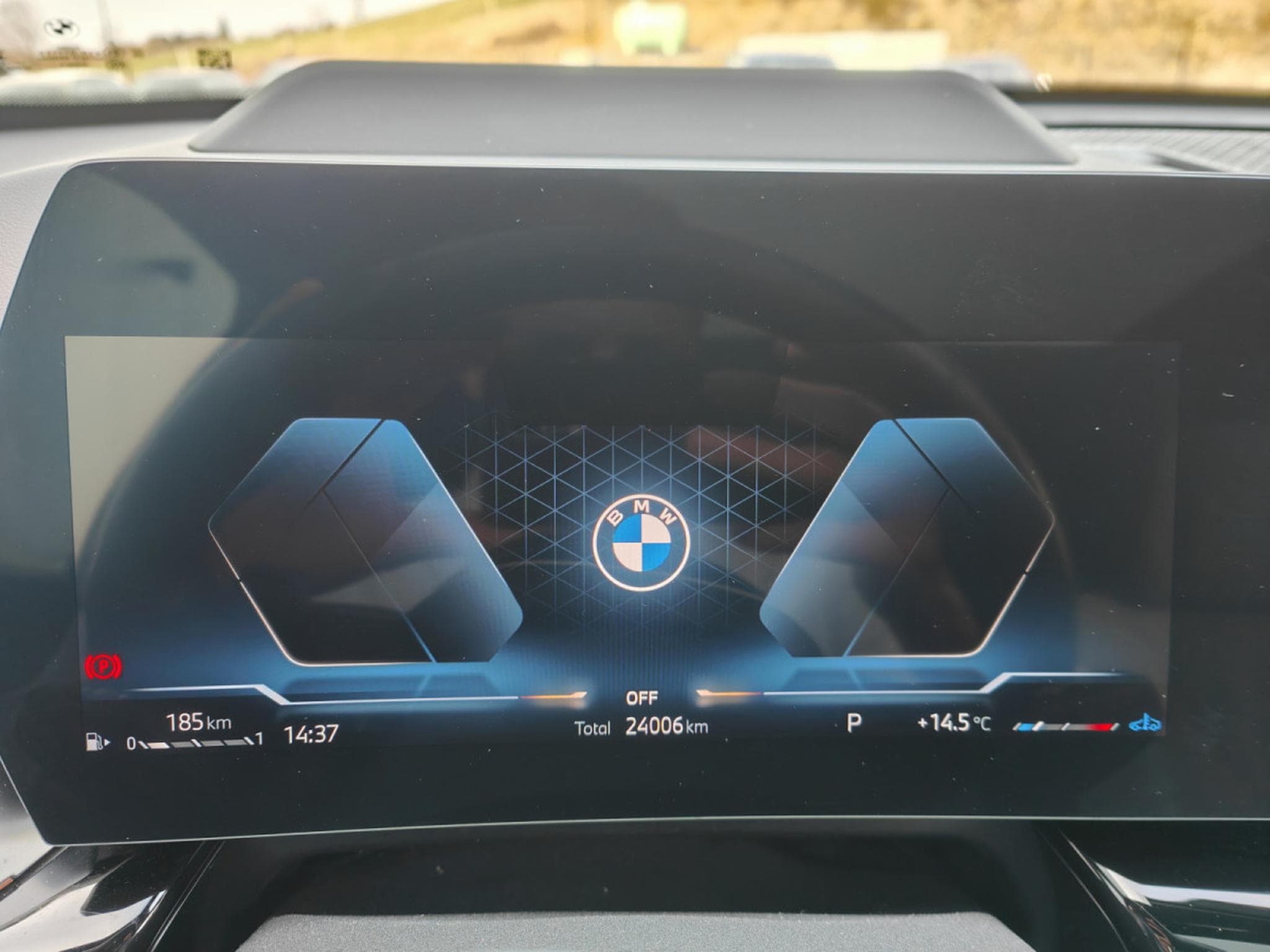 BMW X2 SDRIVE20i PACK M CARPLAY GPS CAMERA 360 TOIT PANO (2024) - Photo 22