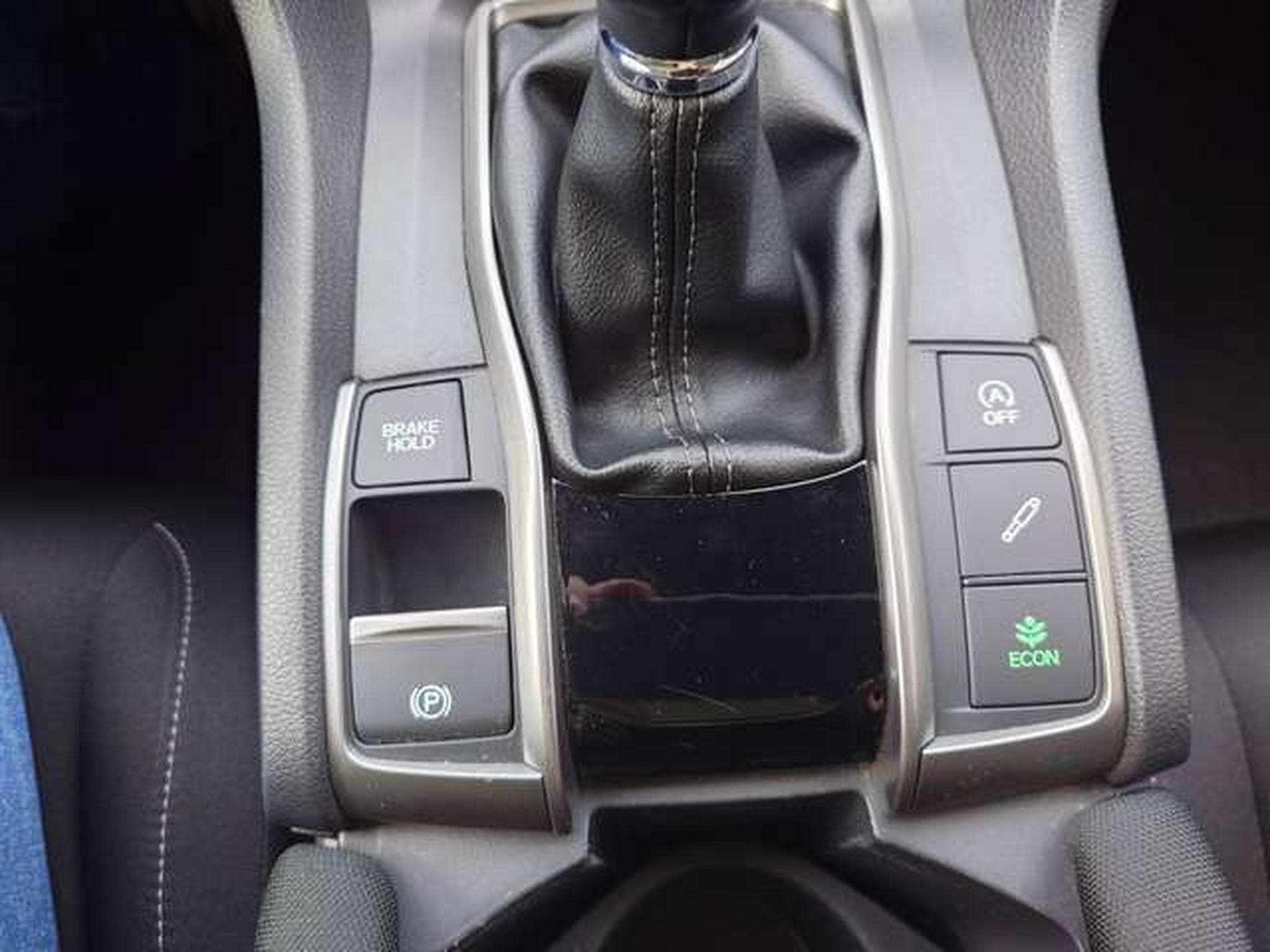 Honda Civic Civic 1.6 i-DTEC Executive 120 PS (EU6.2) (2021) - Photo 13