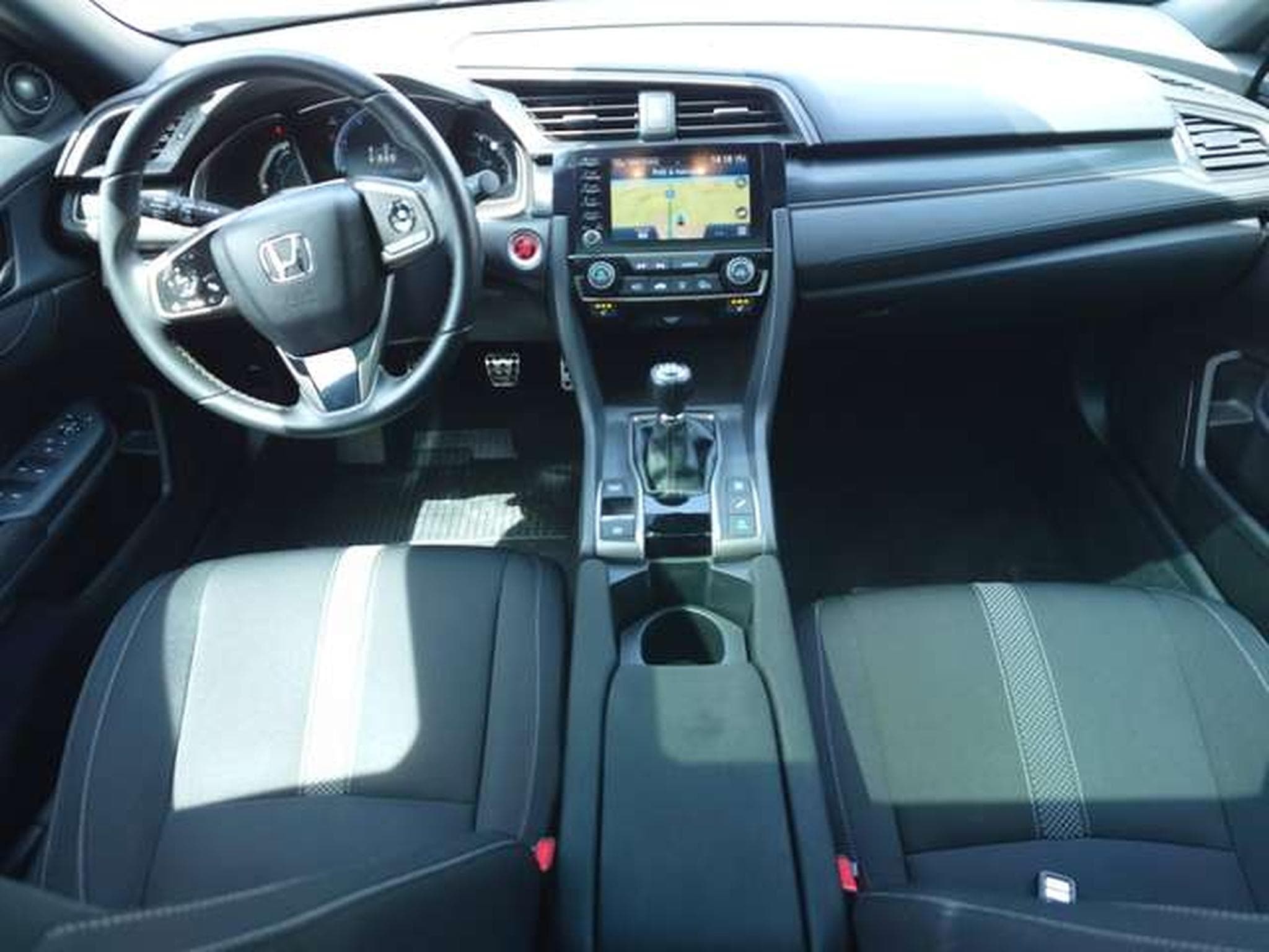 Honda Civic Civic 1.6 i-DTEC Executive 120 PS (EU6.2) (2021) - Photo 7