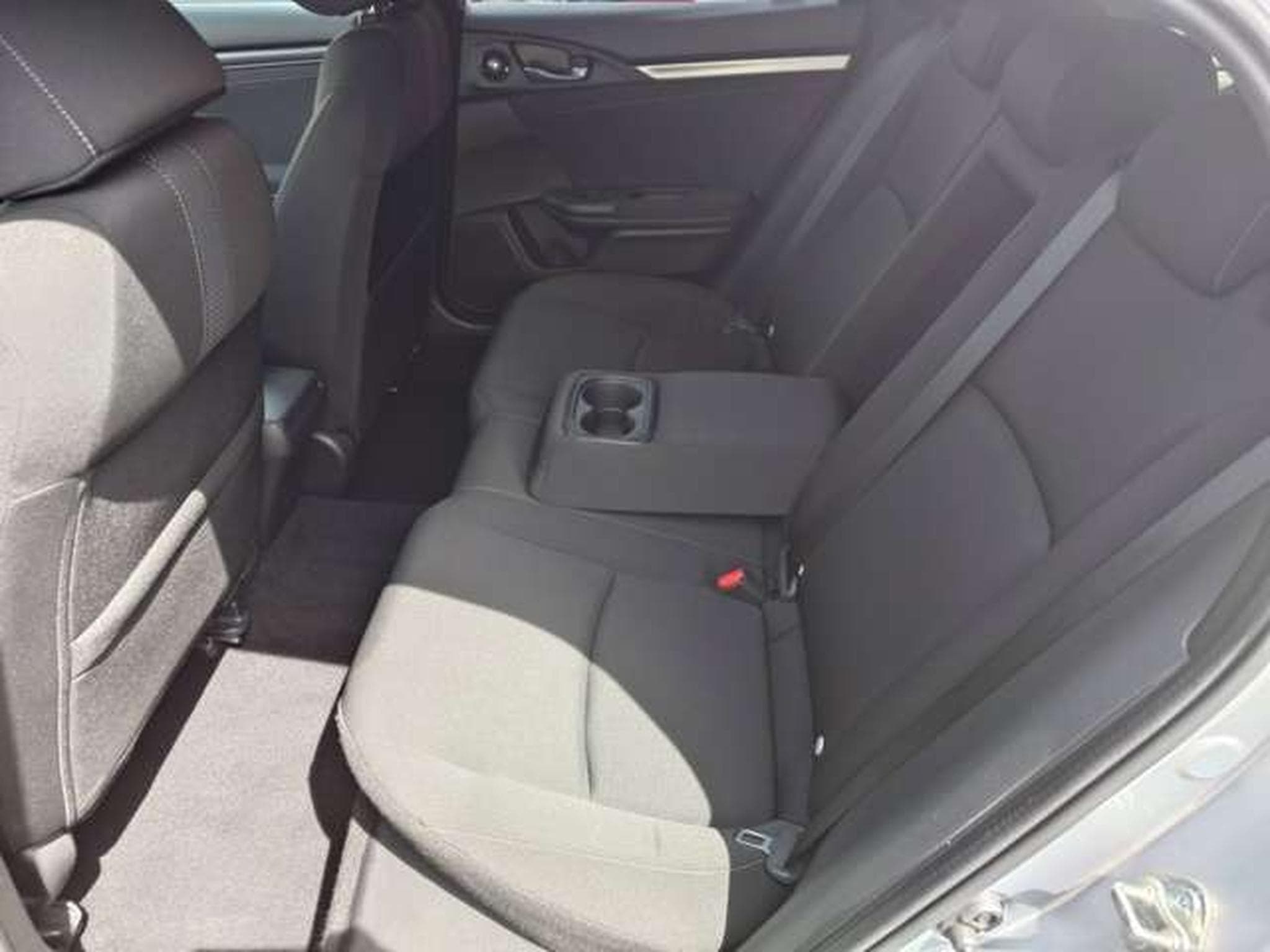 Honda Civic Civic 1.6 i-DTEC Executive 120 PS (EU6.2) (2021) - Photo 8