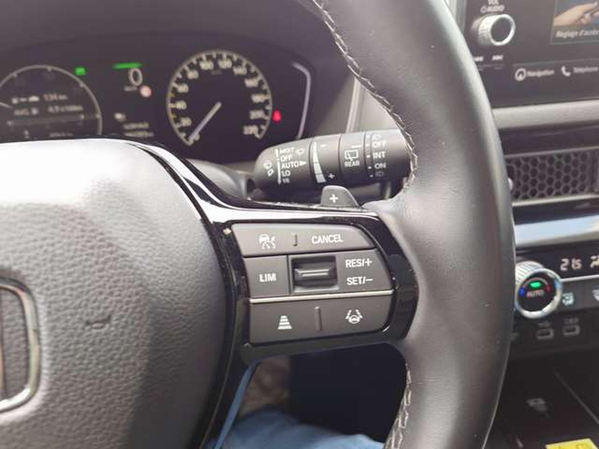 Honda Civic Civic e:HEV 2.0 Sport eCVT (2023) - Photo 14