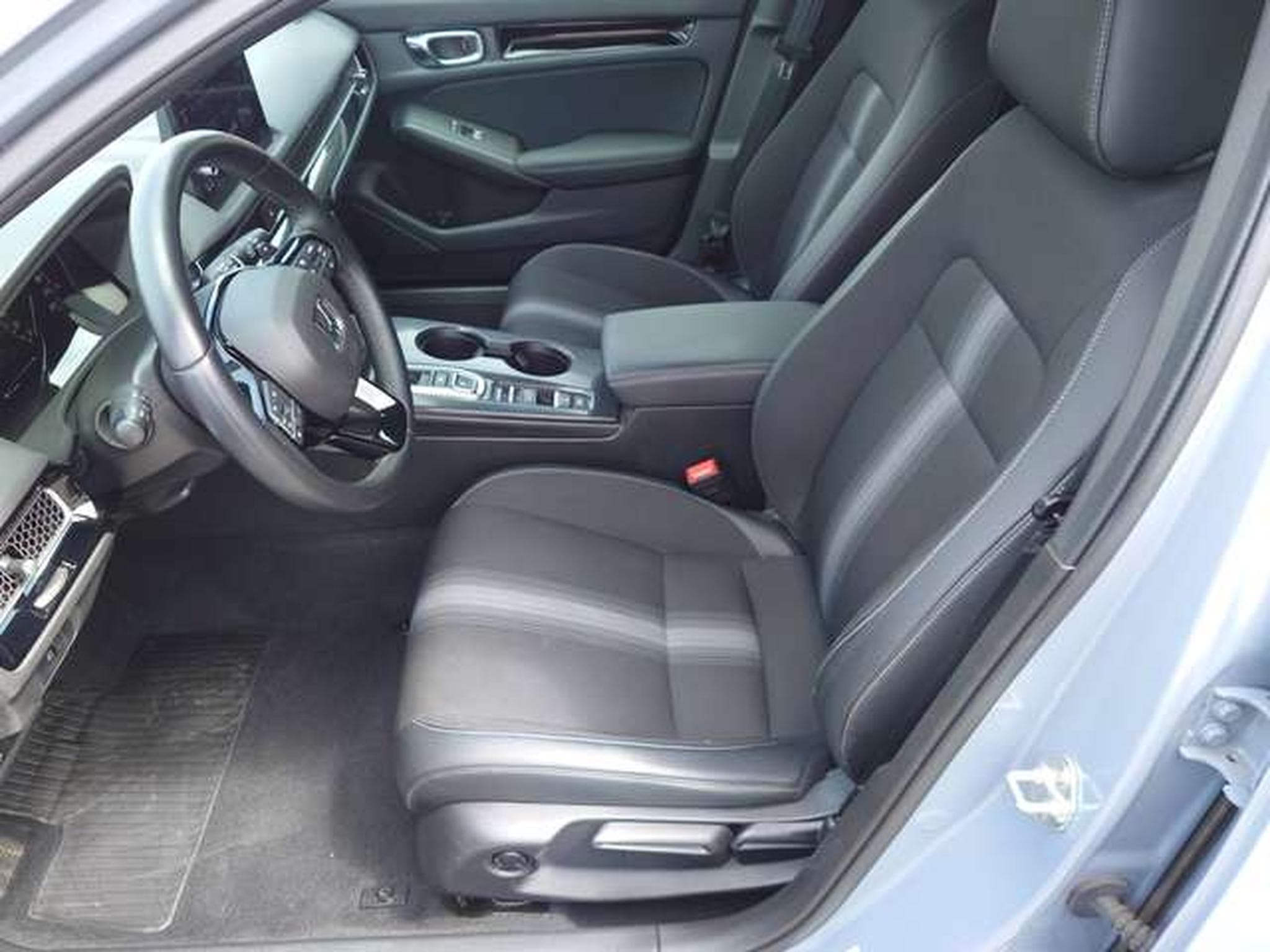 Honda Civic Civic e:HEV 2.0 Sport eCVT (2023) - Photo 7