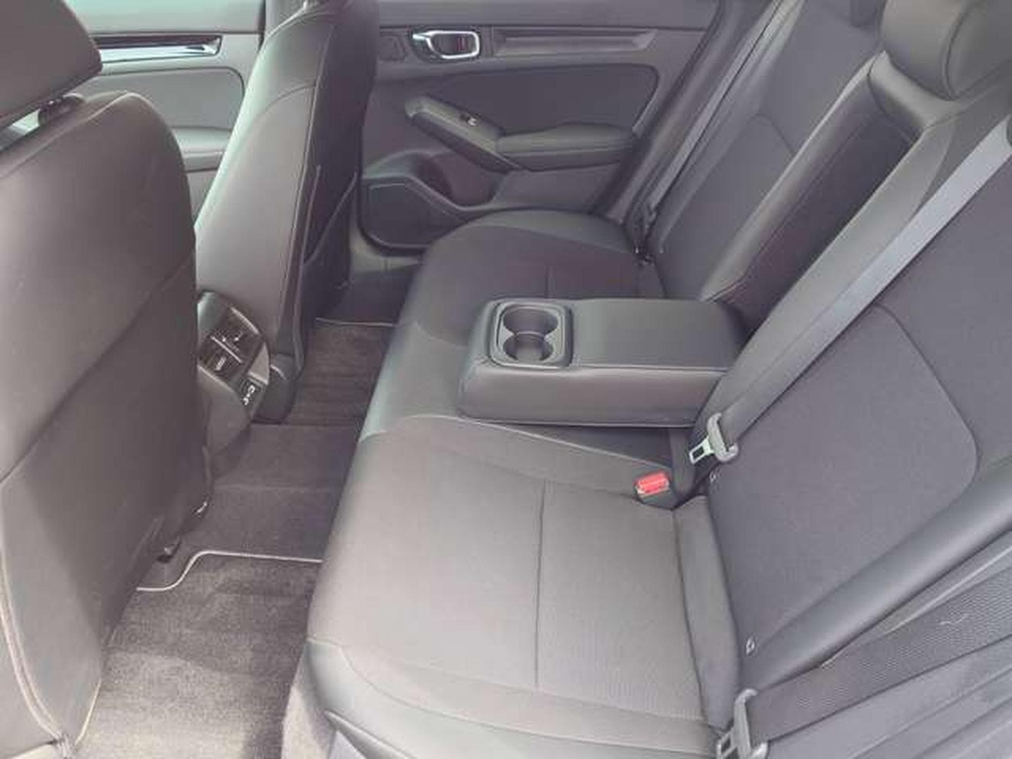 Honda Civic Civic e:HEV 2.0 Sport eCVT (2023) - Photo 9