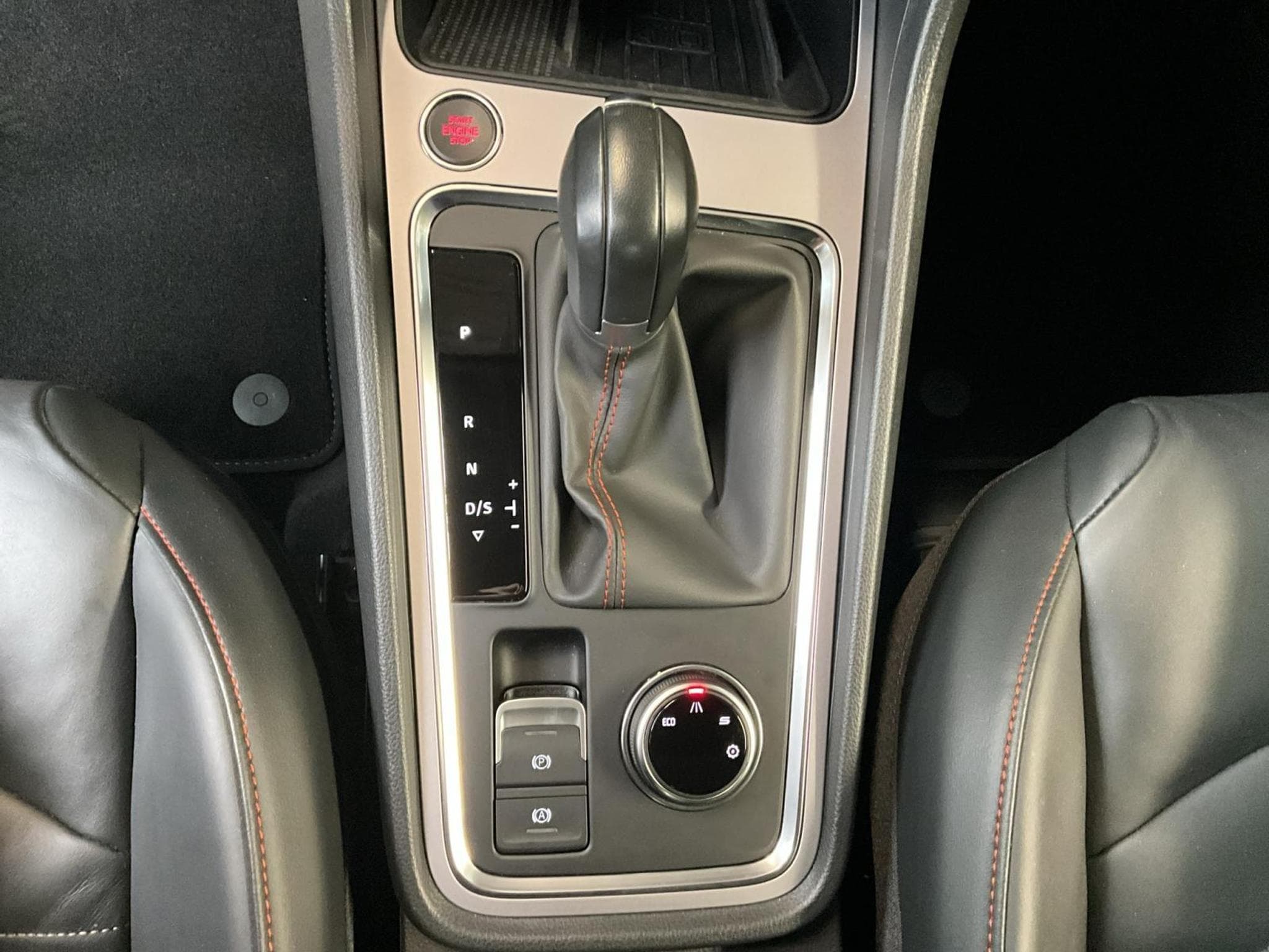 Seat Ateca FR+DSG+Pano+360+AHK+Navi (2023) - Photo 12
