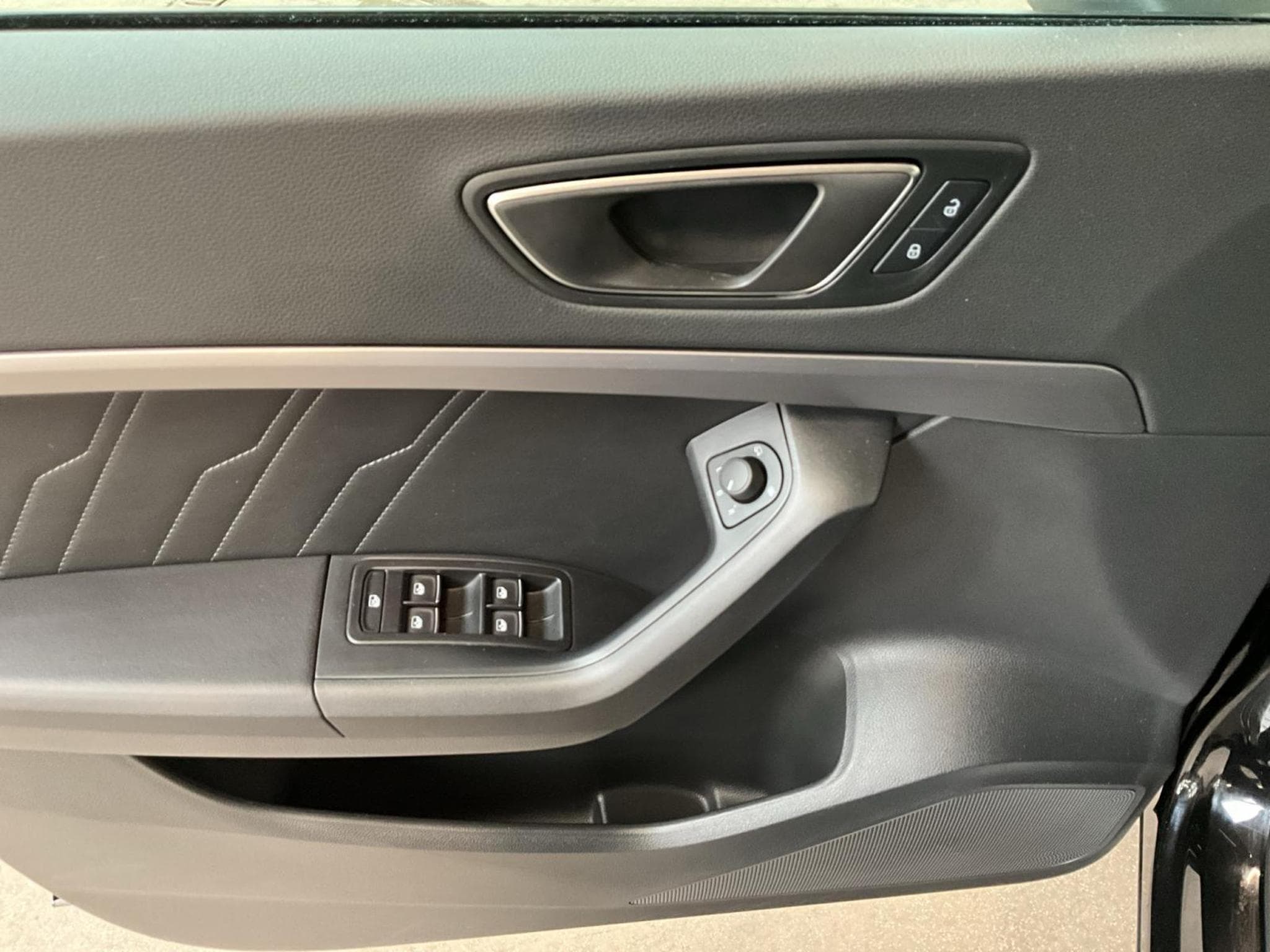 Seat Ateca FR+DSG+Pano+360+AHK+Navi (2023) - Photo 14