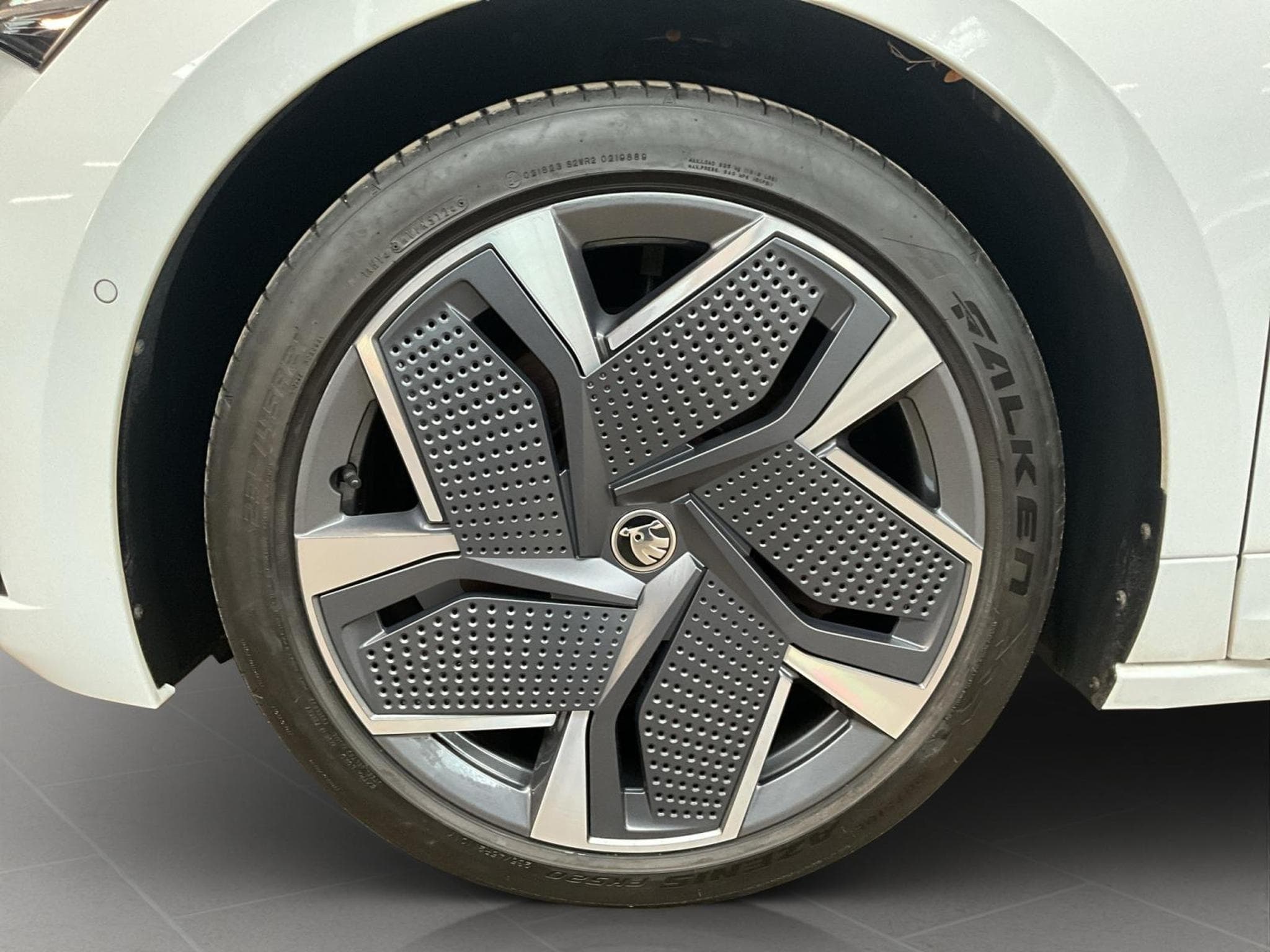 Skoda Enyaq 77kWh+iVRS+4x4+Led+ParkingPlus+Navi (2022) - Photo 9