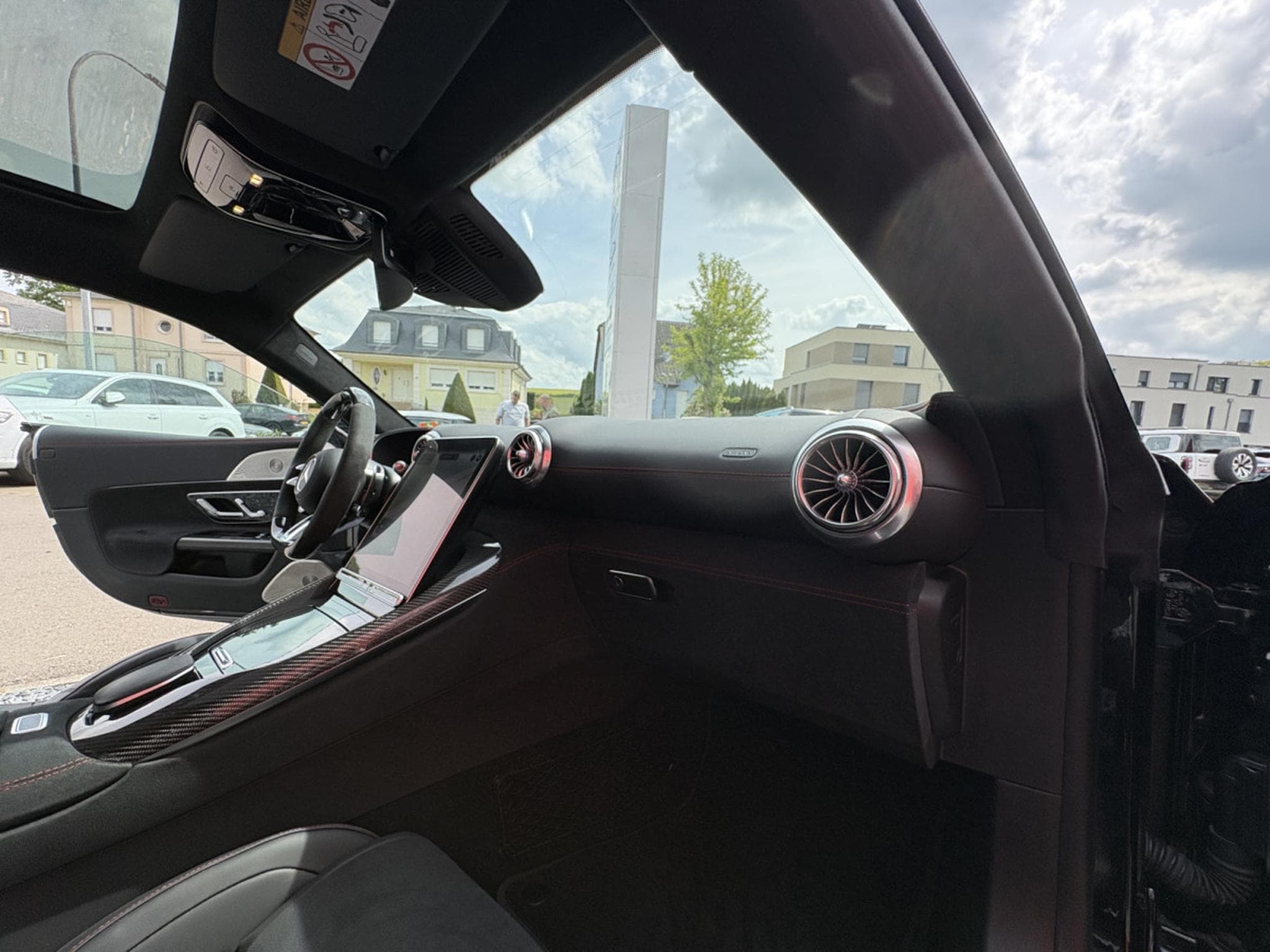 Mercedes AMG GT 63 4MATIC+ (2024) - Photo 11