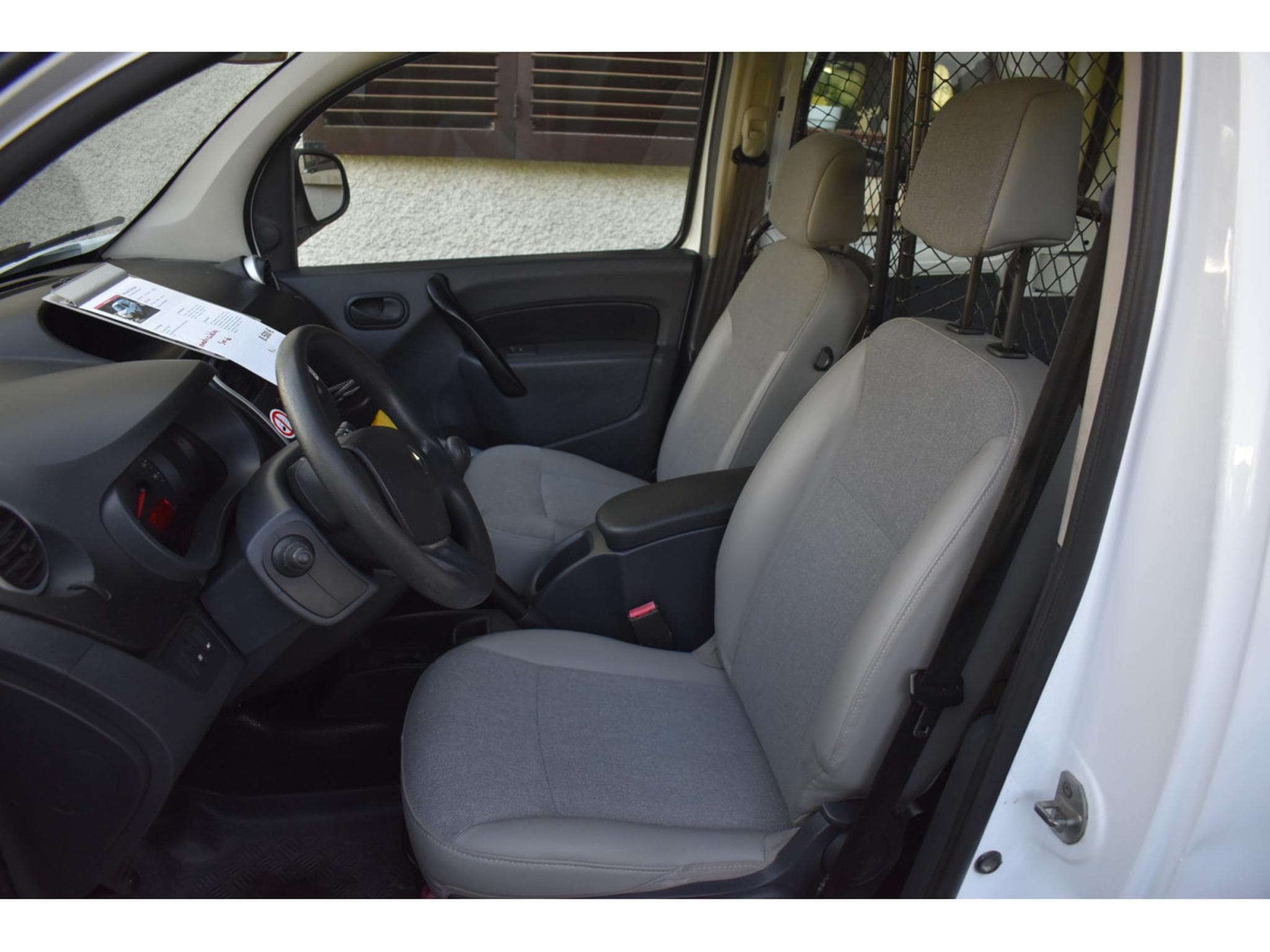 Renault Kangoo 1,5 DCi Maxi 90 sans ADBLUE (2019) - Photo 12