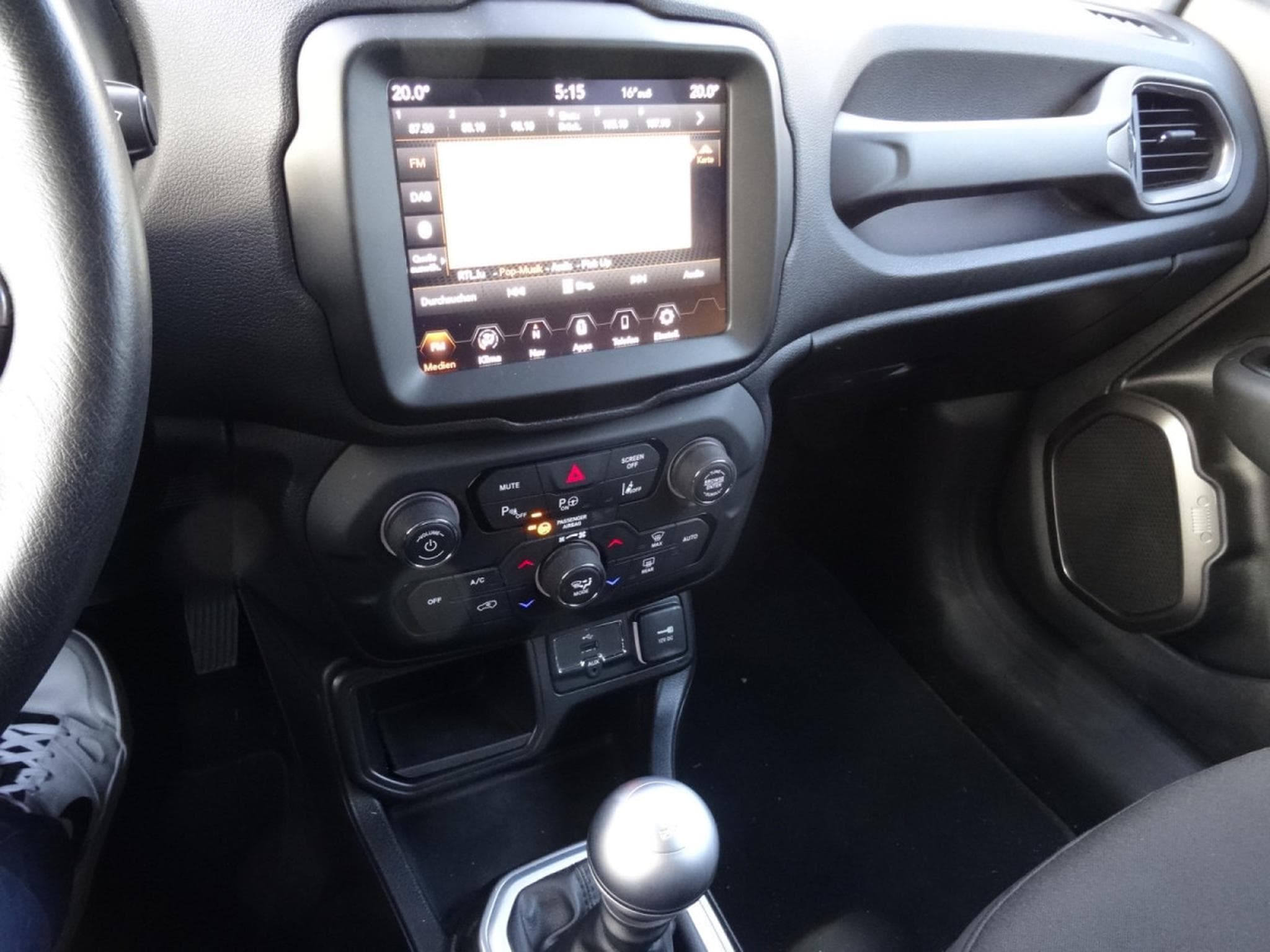 Jeep Renegade 1.0 TGDi LIMITED 4X2 (2020) - Foto 7