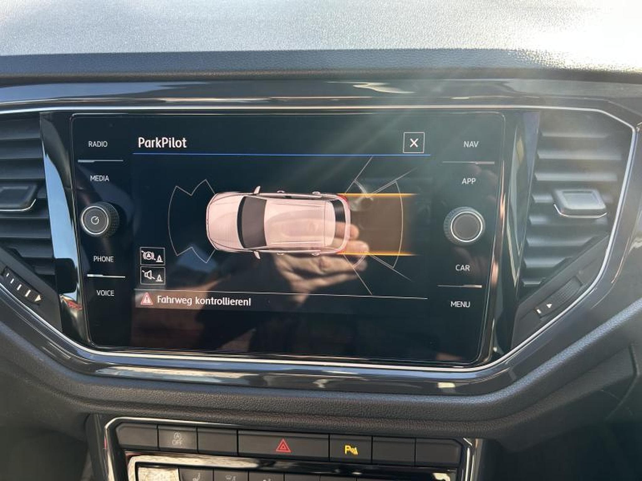 VW T-Roc Sport (2019) - Photo 10