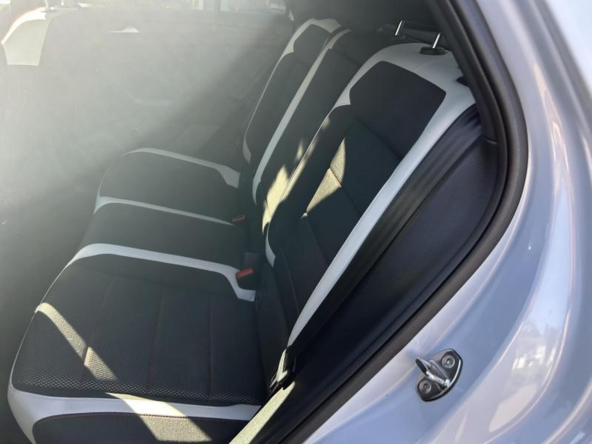 VW T-Roc Sport (2019) - Photo 9