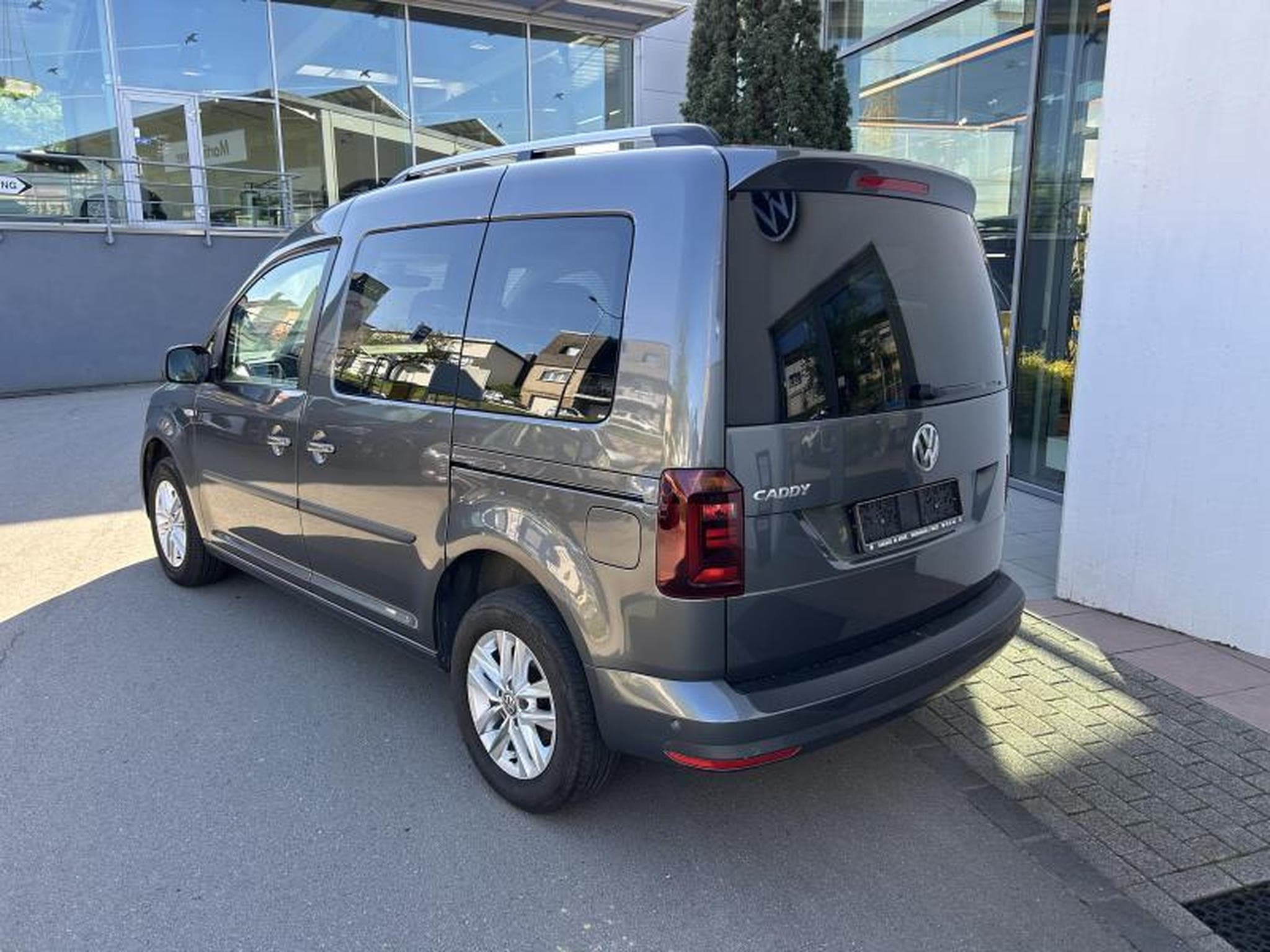 VW Caddy Trendline (2020) - Photo 4