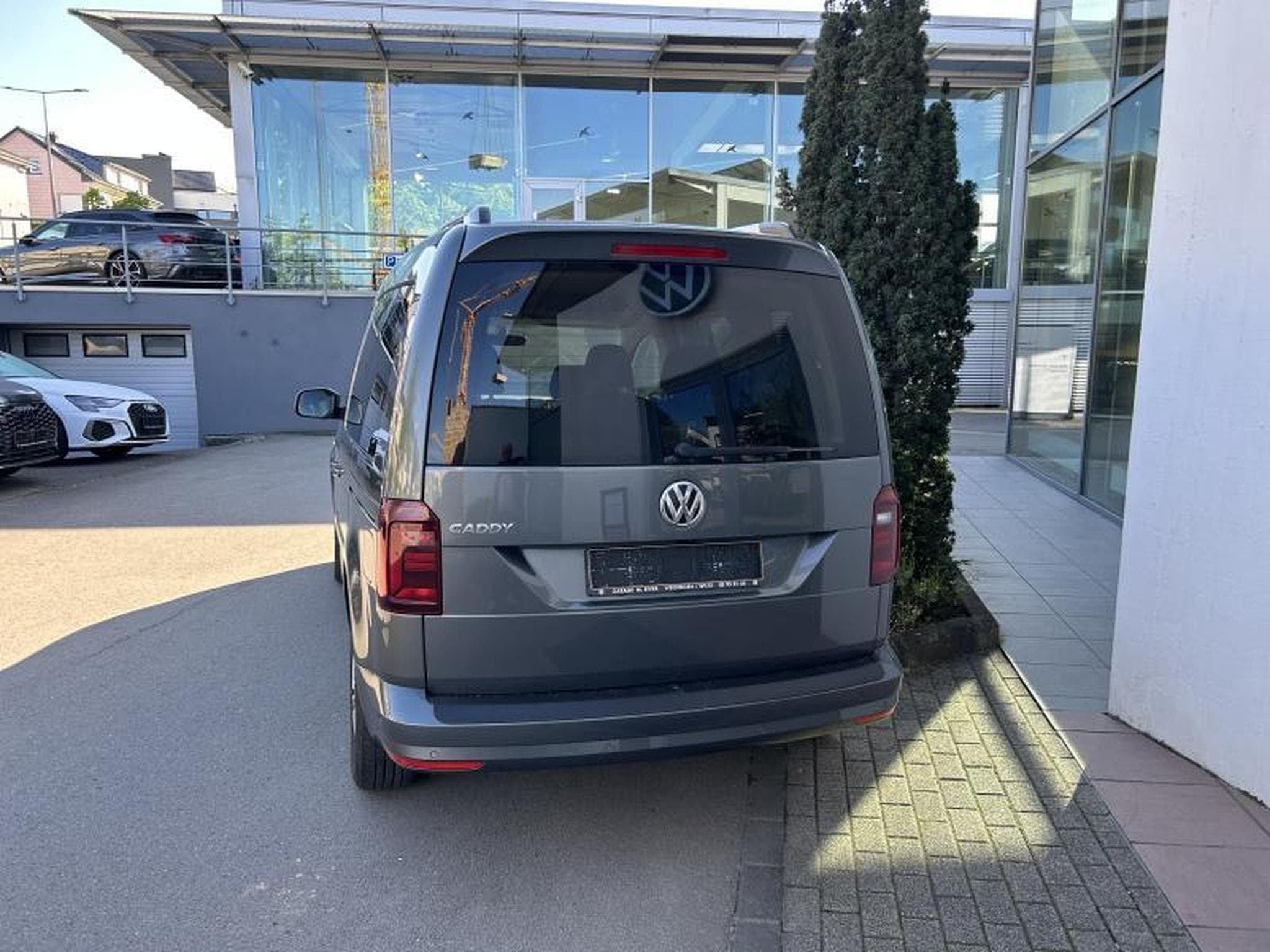 VW Caddy Trendline (2020) - Photo 5