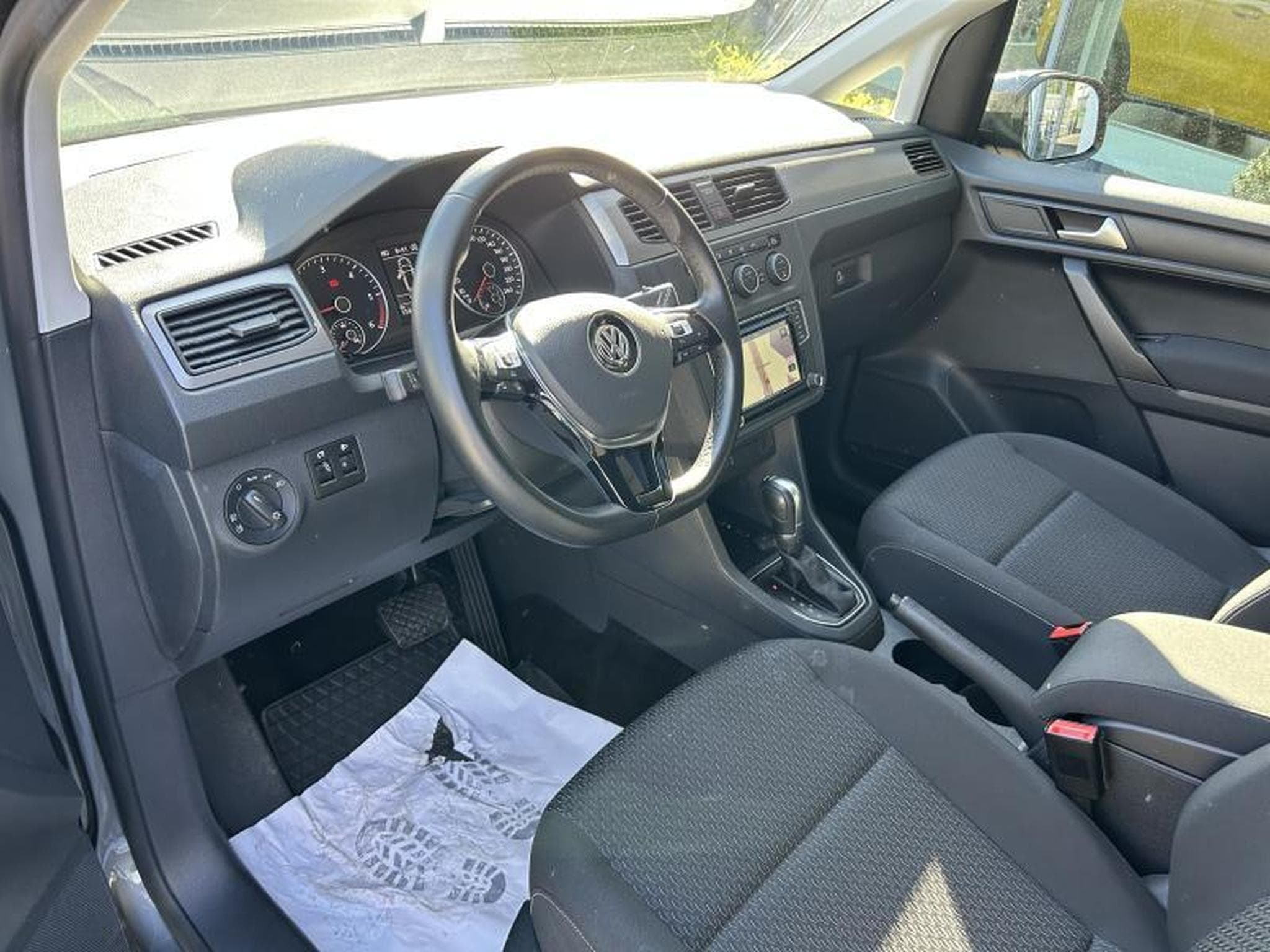 VW Caddy Trendline (2020) - Photo 6