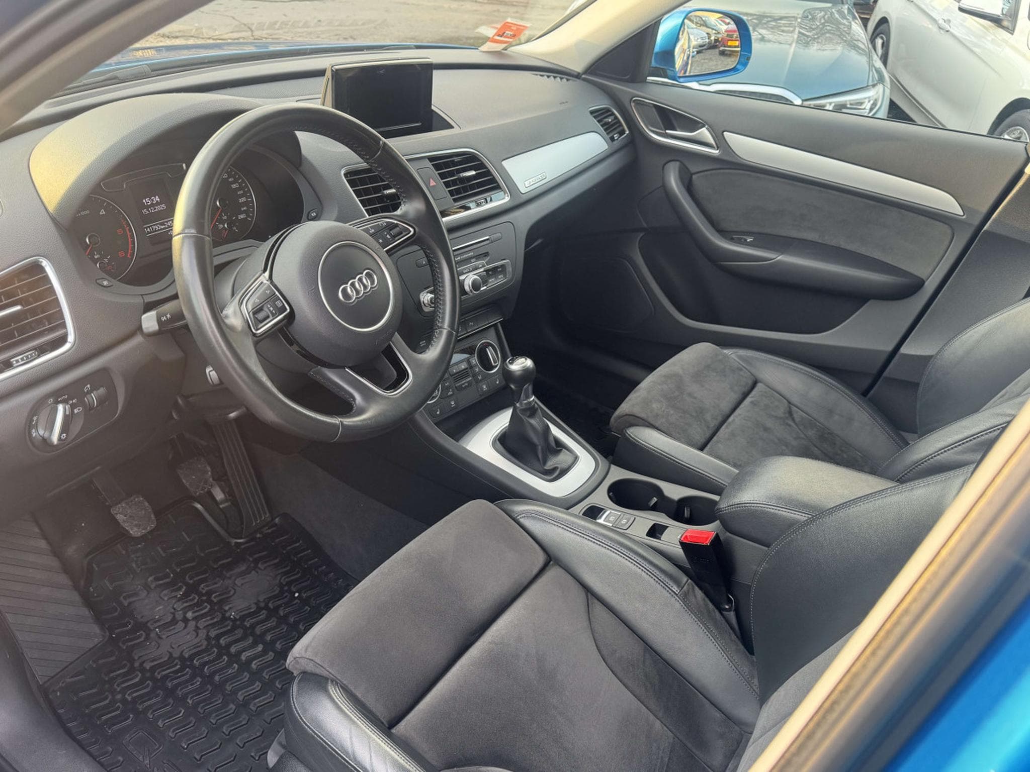 Audi Q3 2.0 TDI 150 quattro design 1-prop (2017) - Photo 8