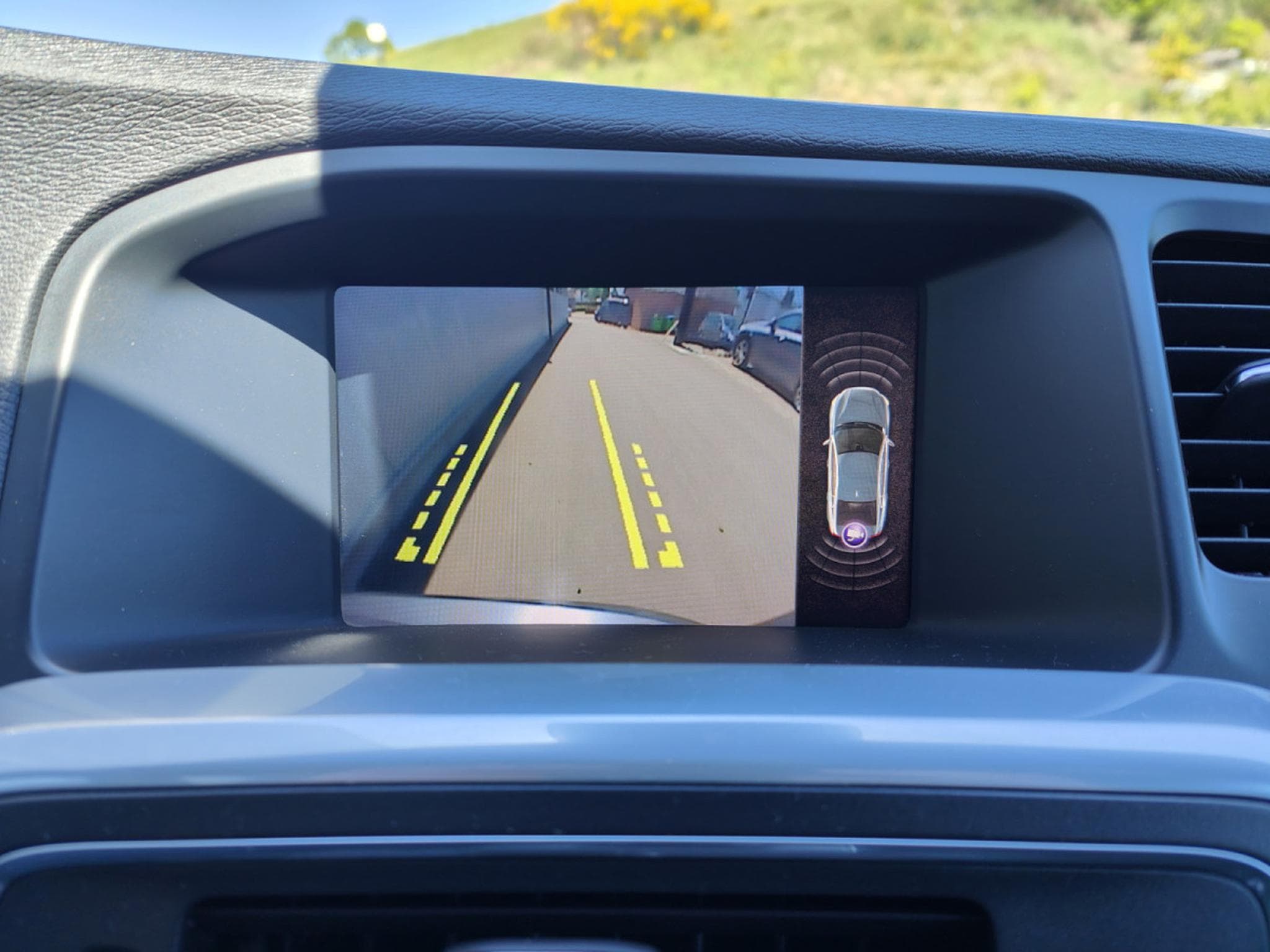 Volvo S60 S60 D2 BOITE AUTO GPS CAMERA SIEGES + VOLANT CHAUFF (2018) - Foto 18