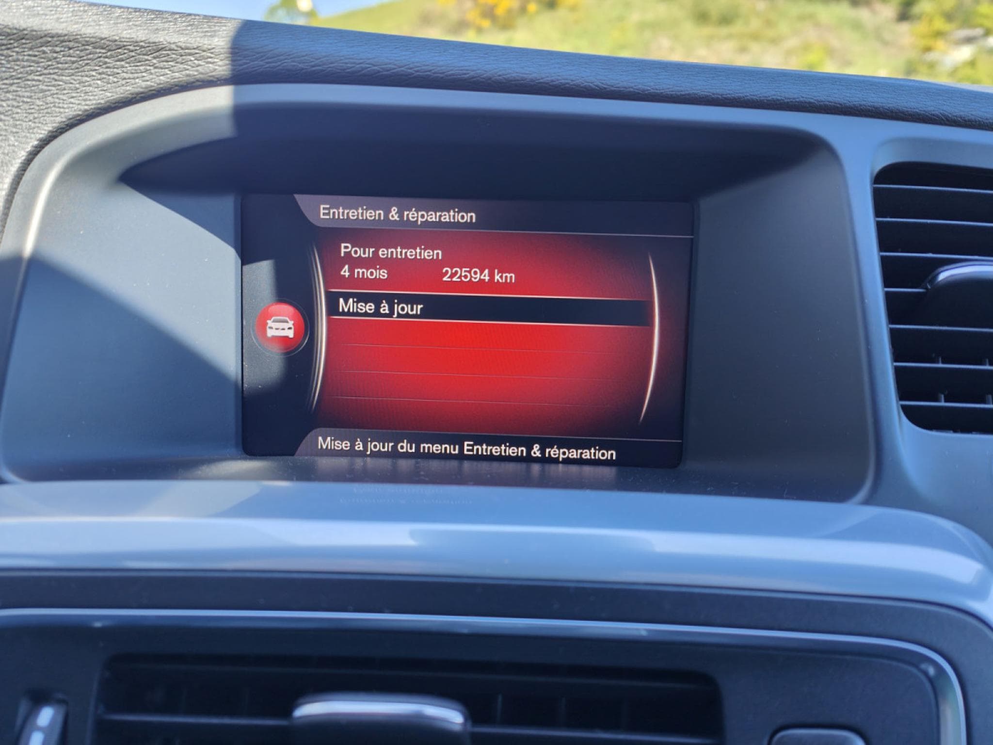 Volvo S60 S60 D2 BOITE AUTO GPS CAMERA SIEGES + VOLANT CHAUFF (2018) - Foto 24