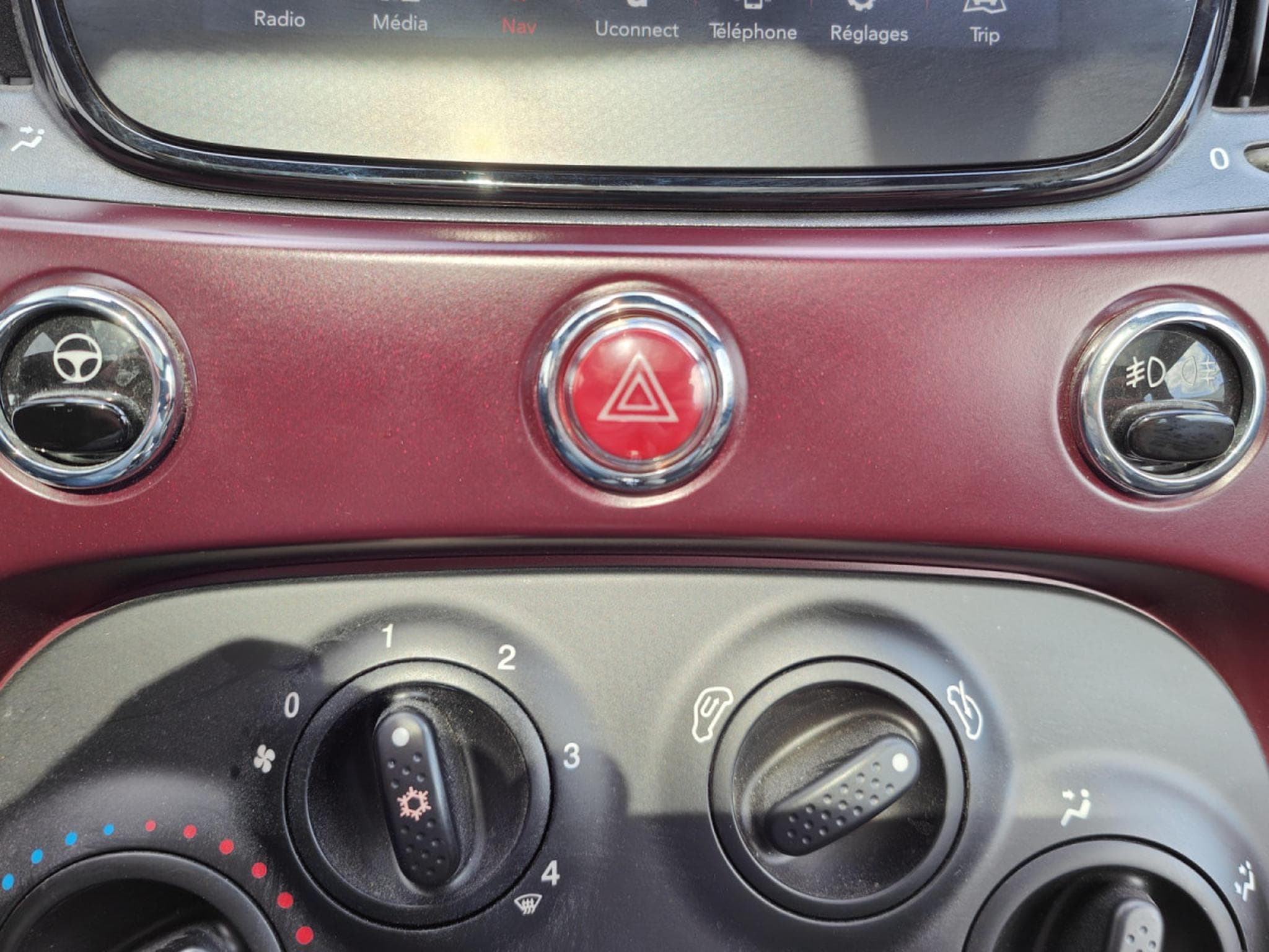 Fiat 500 1.2 MULTIJET GPS SIEGES CHAUFFANTS TOIT PANO CRUISE (2019) - Photo 20