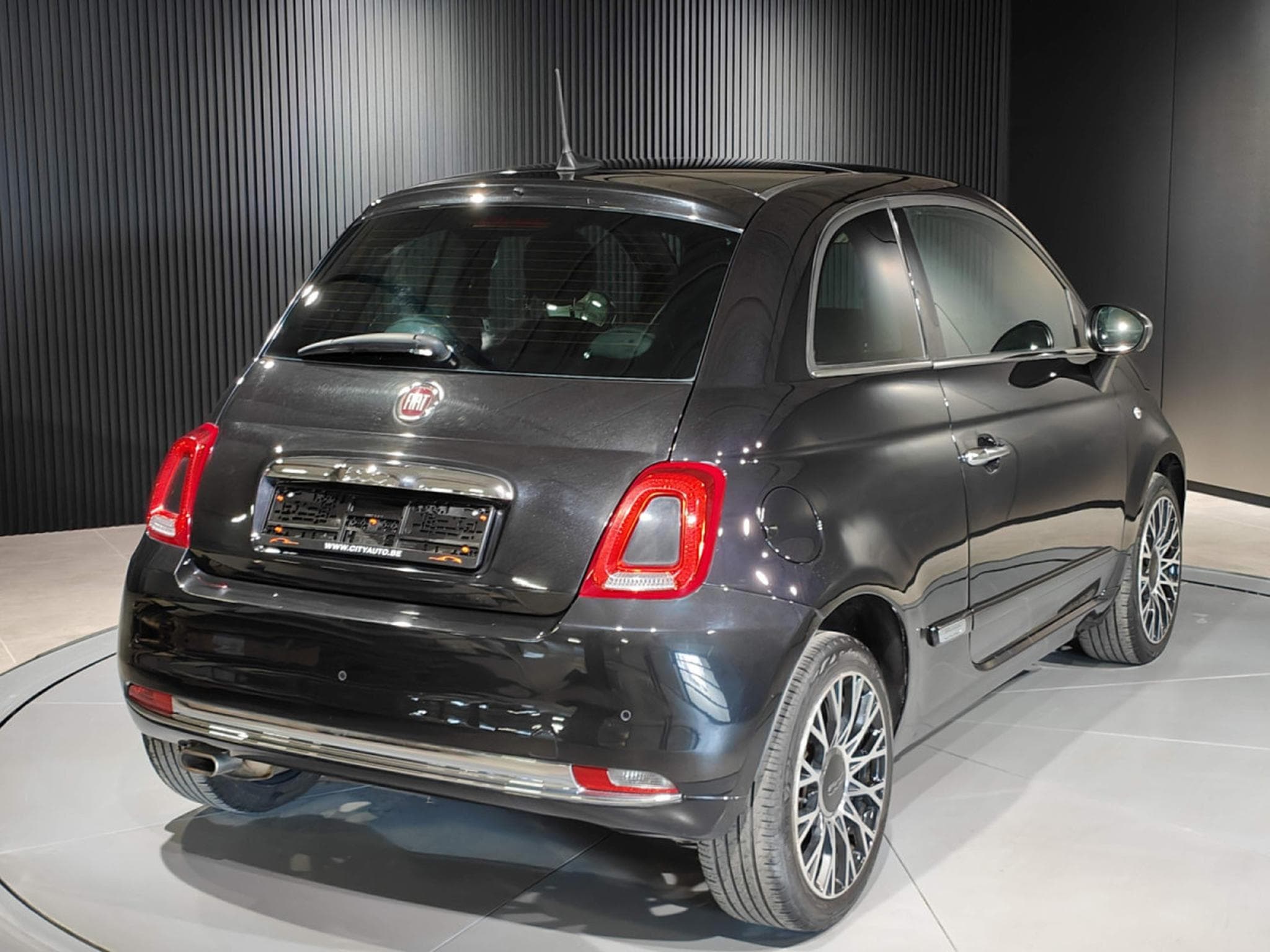 Fiat 500 1.2 MULTIJET GPS SIEGES CHAUFFANTS TOIT PANO CRUISE (2019) - Photo 3