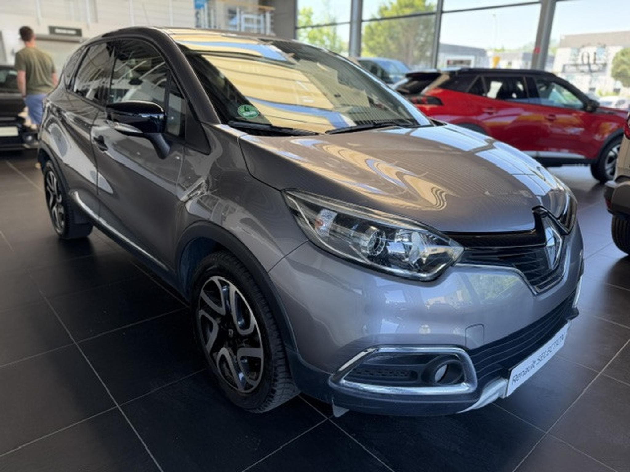 Renault Captur ENERGY TCE 120 EDC (2016) - Foto 2