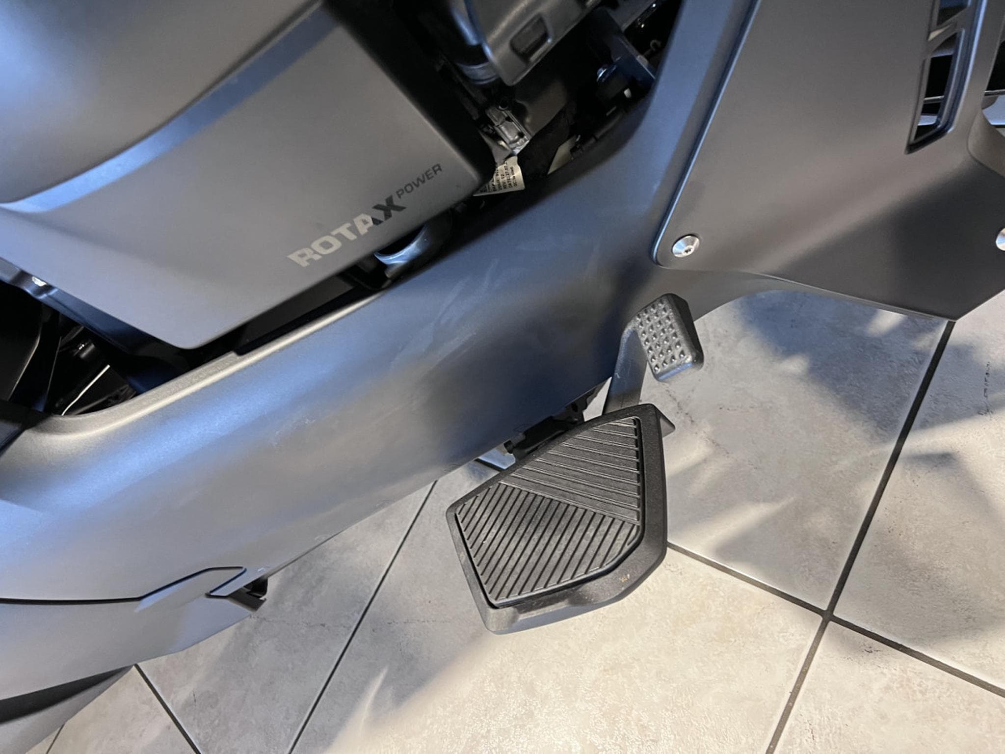 BRP Can-Am Ryker 900 Sport Full accessoires (2022) - Photo 9