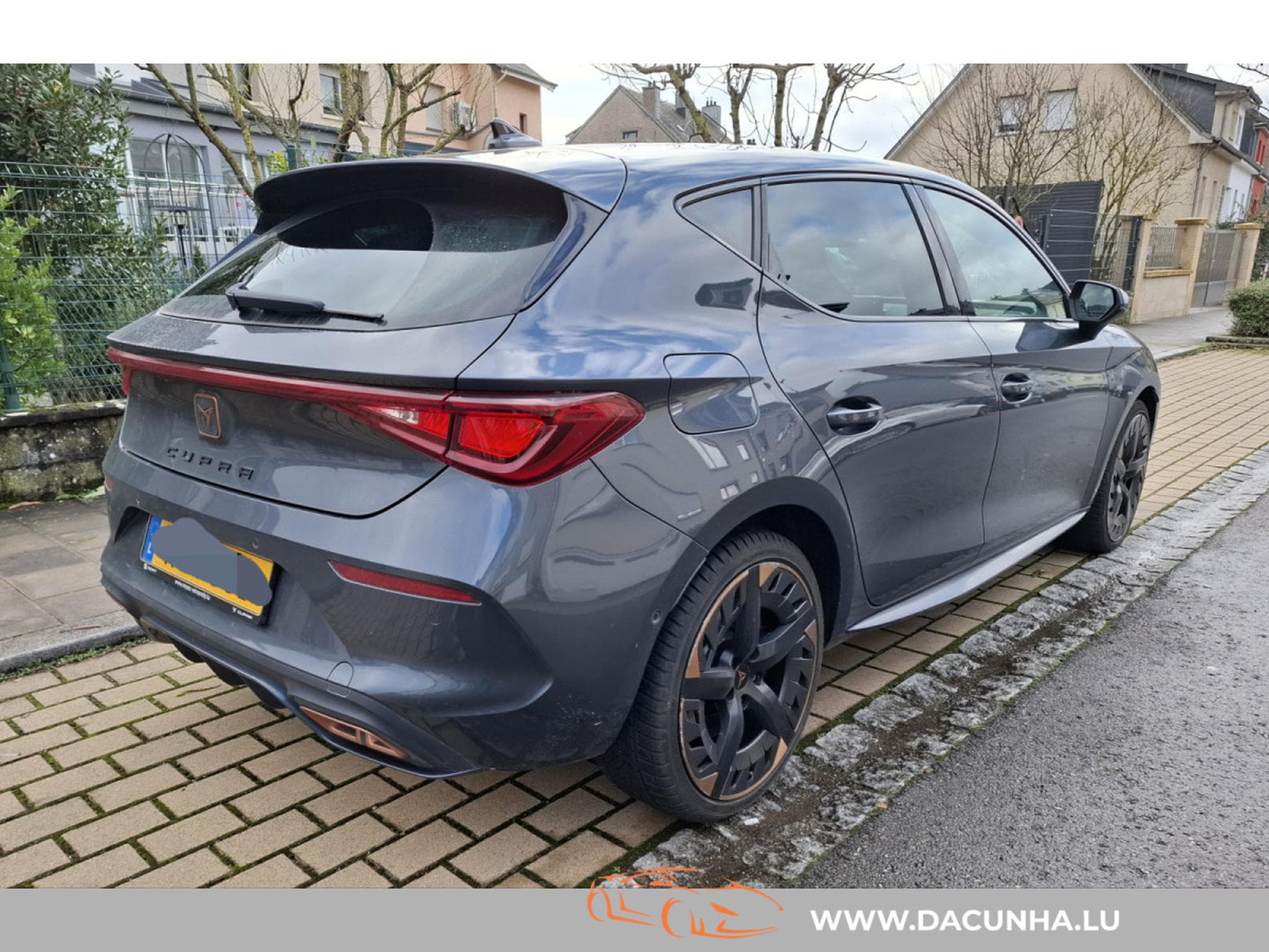 Cupra Leon e-Hybrid 245 DSG, CAMERA, ACC, NAVI, CARPLAY, MirrorLink, DI (2021) - Photo 2
