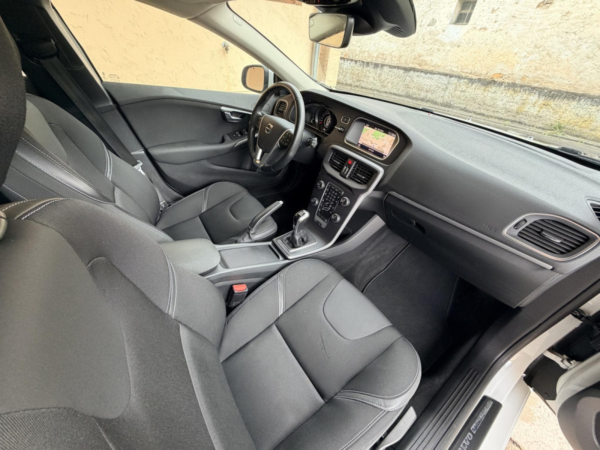 Volvo V40 D2 (2019) - Photo 6