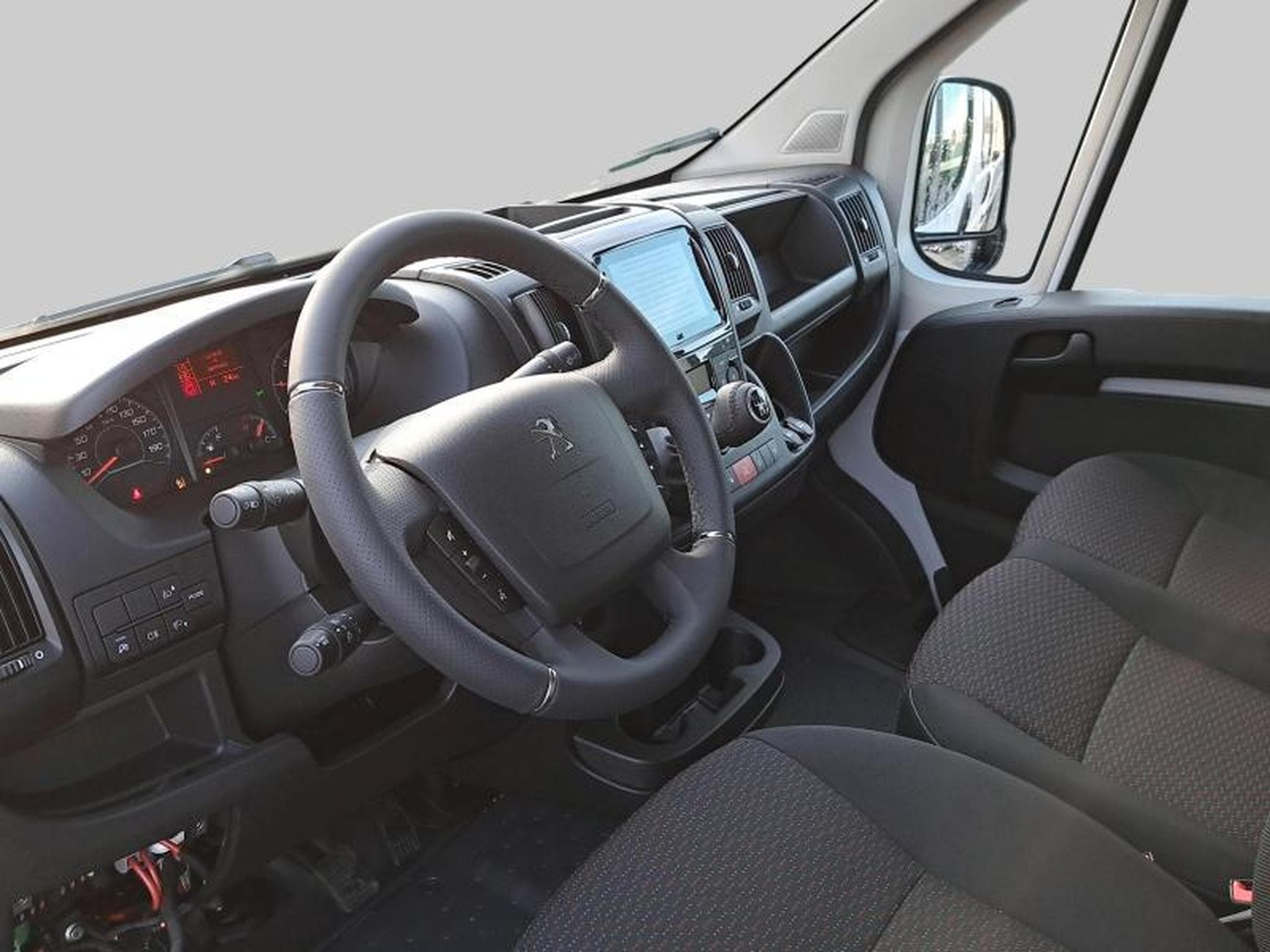 Peugeot Boxer Plateau DC 435 L4 (2024) - Foto 11